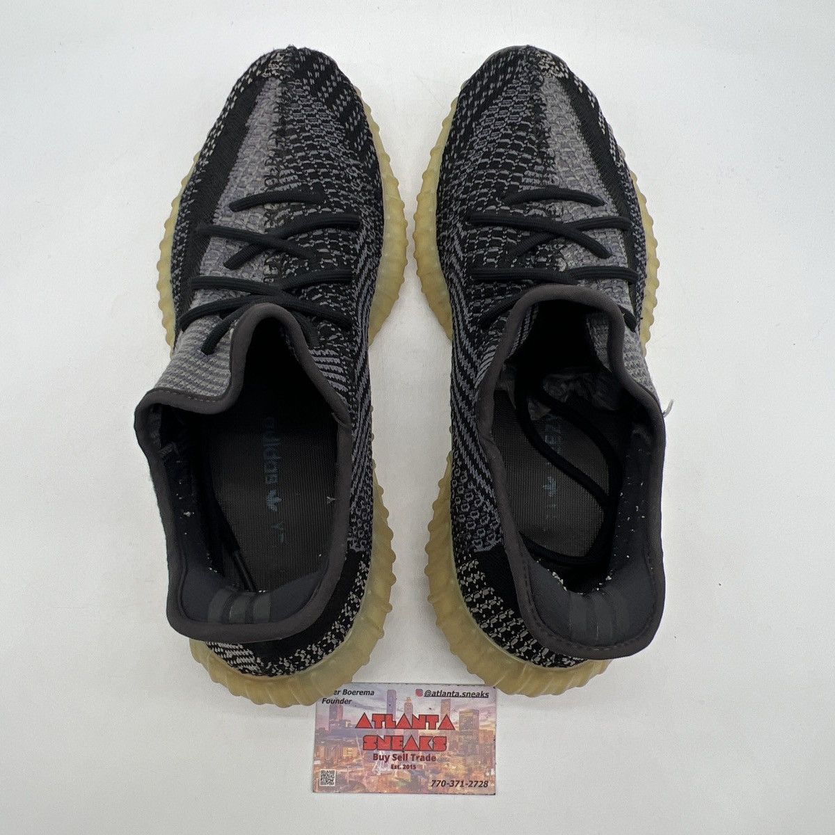 Adidas Yeezy boost 350 Carbon Size US 11.5 / EU 44-45 - 6 Thumbnail