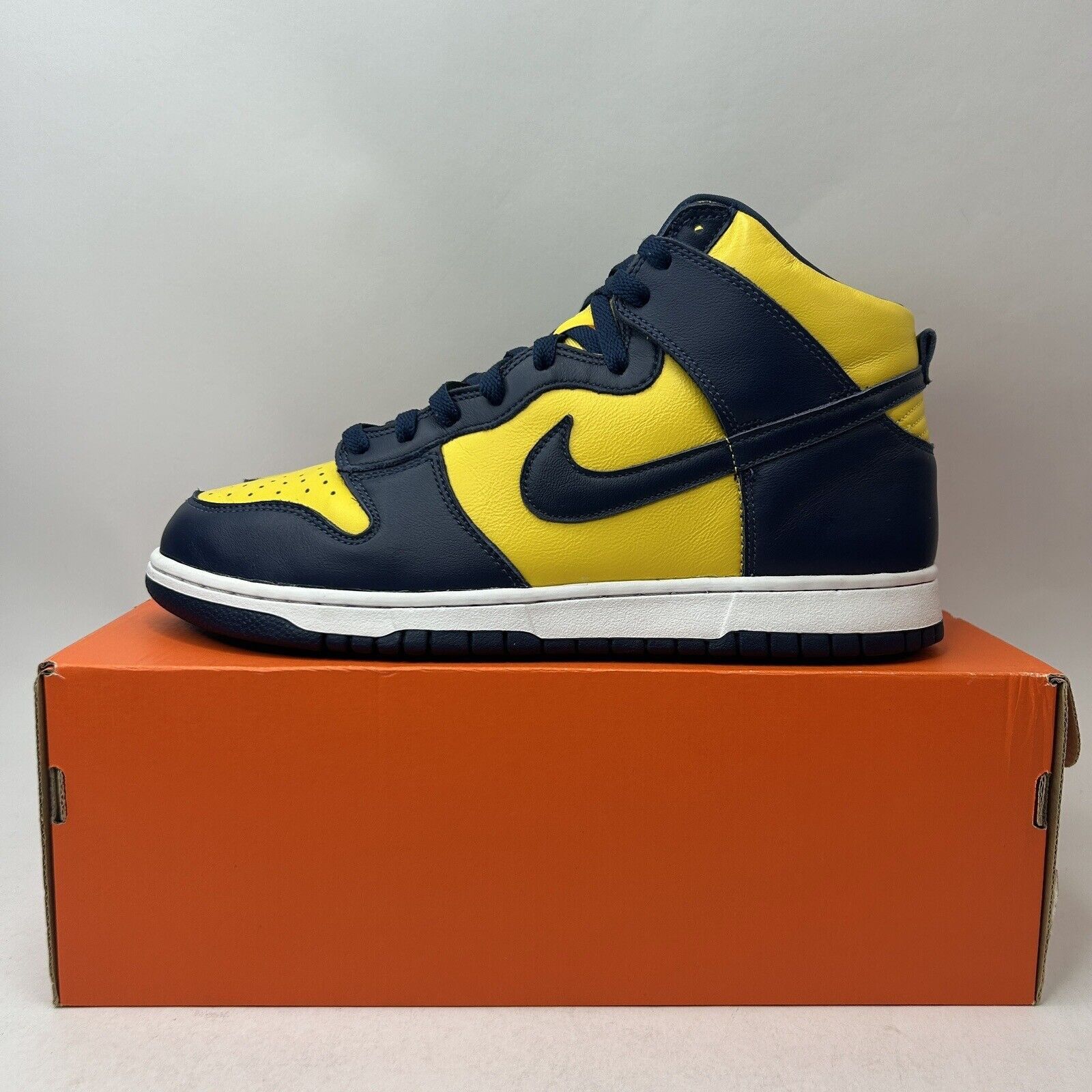 Nike Nike Dunk High SP “Michigan” 2023 Size US 10.5 / EU 43-44 - 6 Thumbnail
