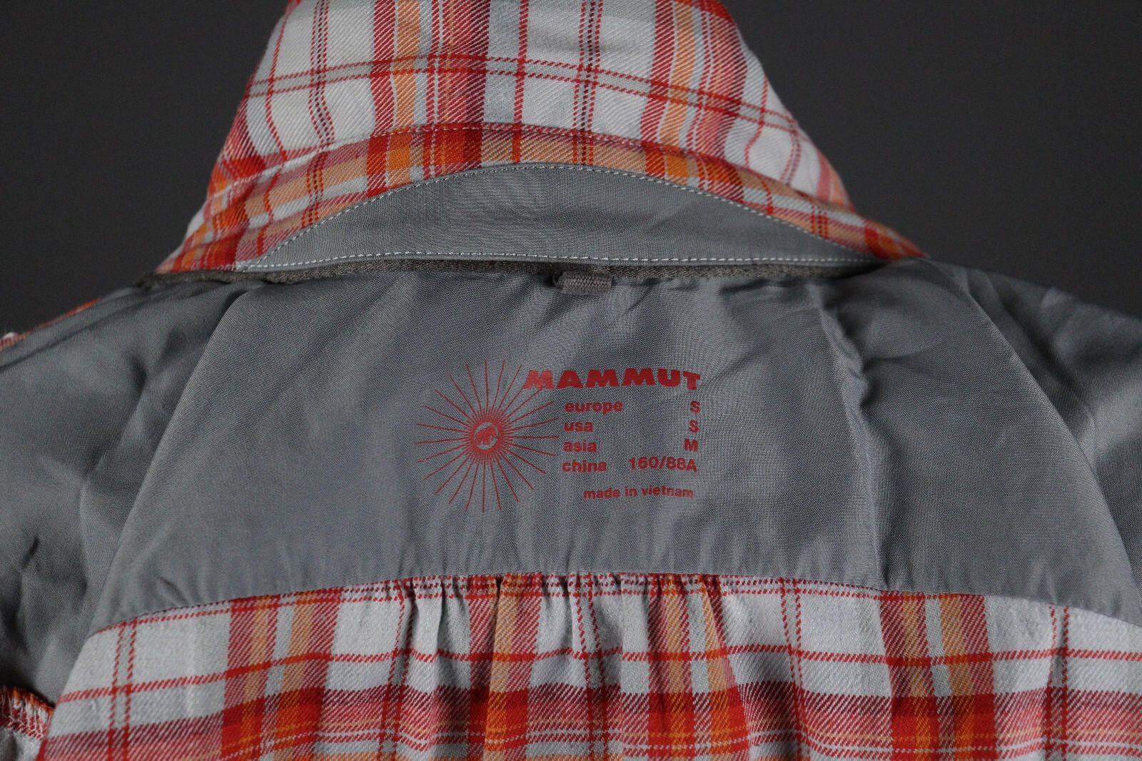 Mammut Mammut Check 2 Pockets Button Hiking Shirt Size S Size ONE SIZE - 8 Thumbnail