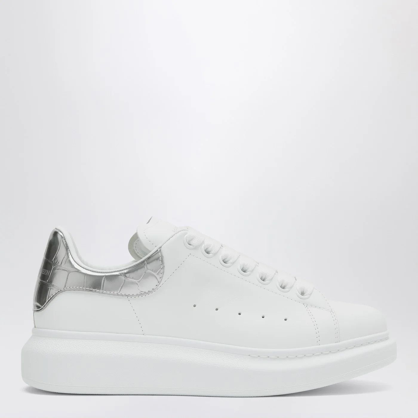 Alexander McQueen o1d2blof0426 Oversize Sneakers in White/Silver Size US 10 / IT 40 - 1 Thumbnail