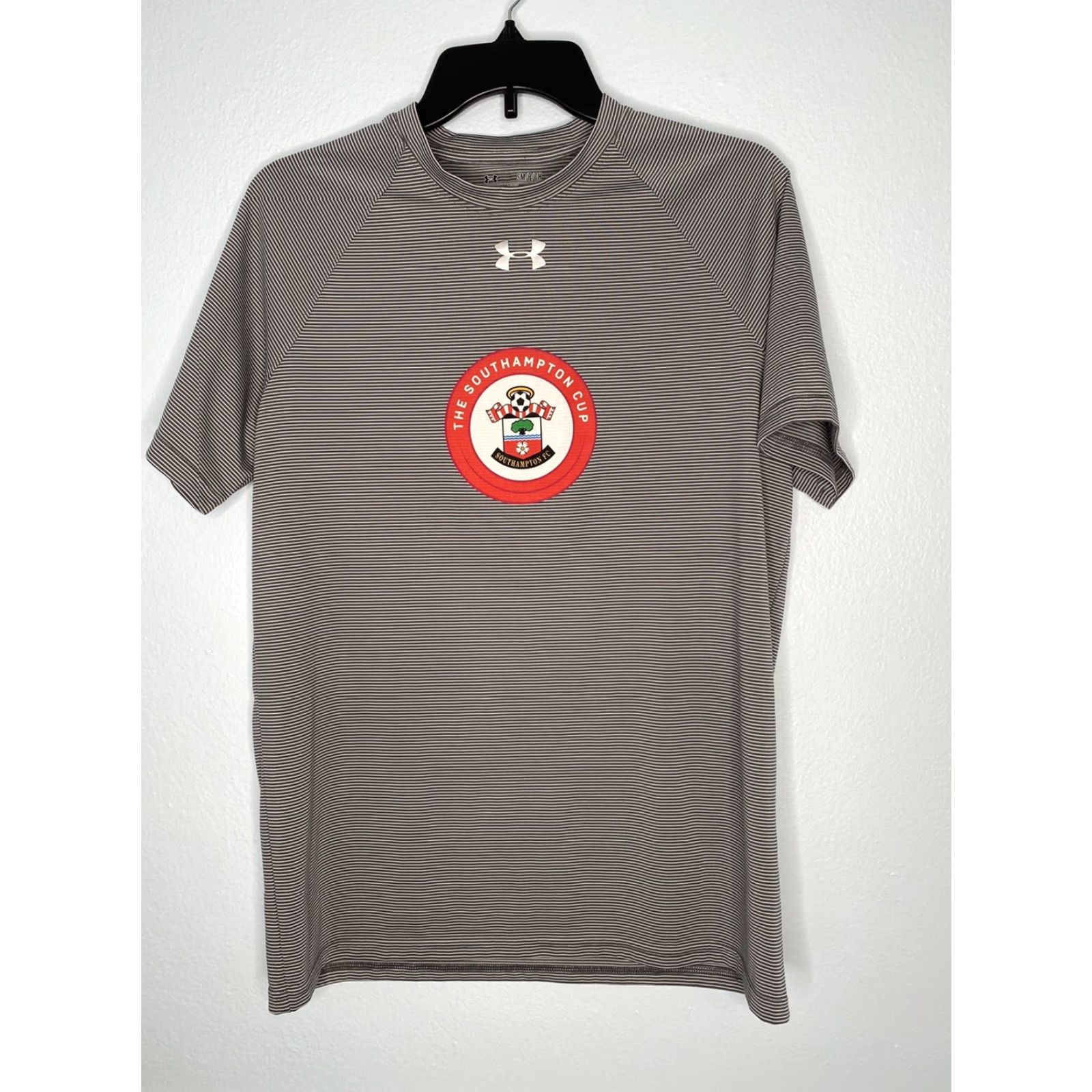 Under Armour Under Armour Southampton Cup Mens Shirt Short Sleeve Jersey Small Grey White Striped Soccer EPL England Shirt Mens Size US S / EU 44-46 / 1 - 2 Thumbnail