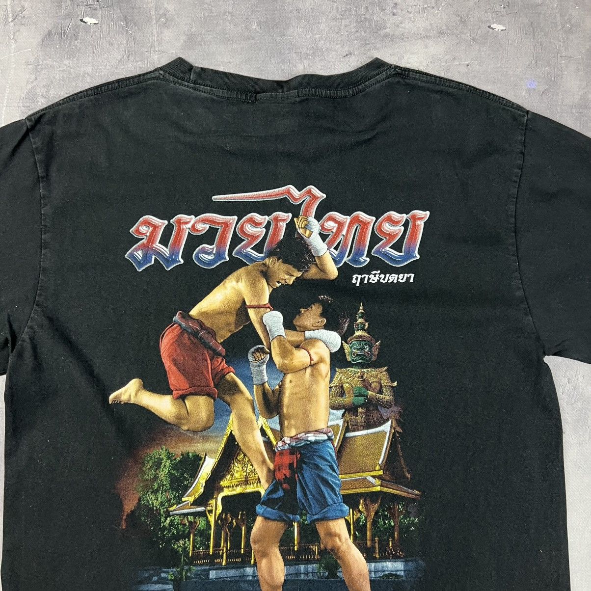 Other Rare! Muay Thai Vintage Big Logo Tee Knife 00s Size US L / EU 52-54 / 3 - 11 Thumbnail