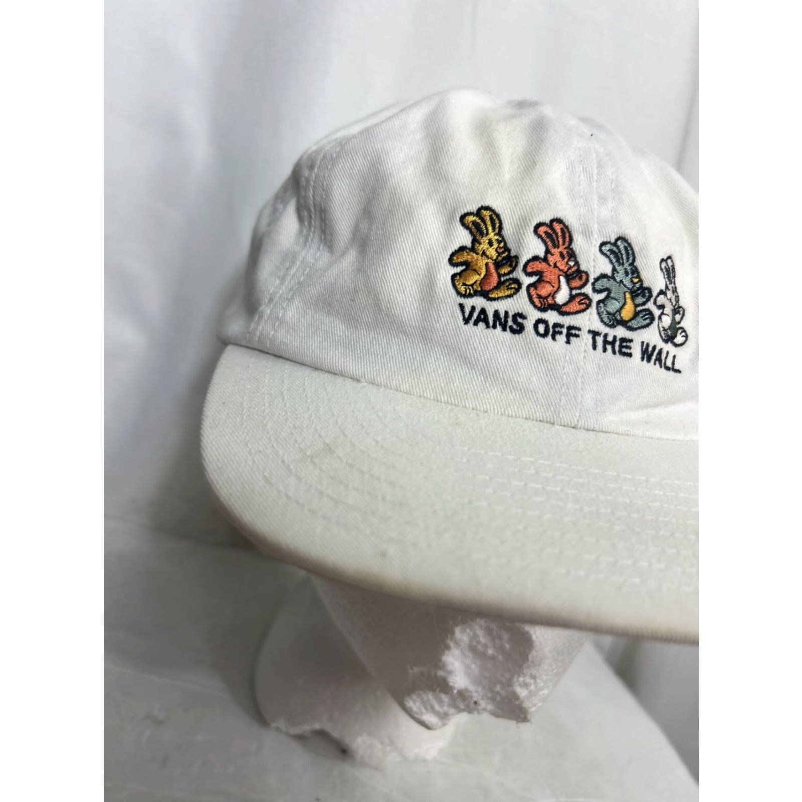 Vans VANS Peace Of Mind Jockey Strapback Hat Dad Hat White Bunnies stains Men Adjustable Cap Size ONE SIZE - 5 Thumbnail