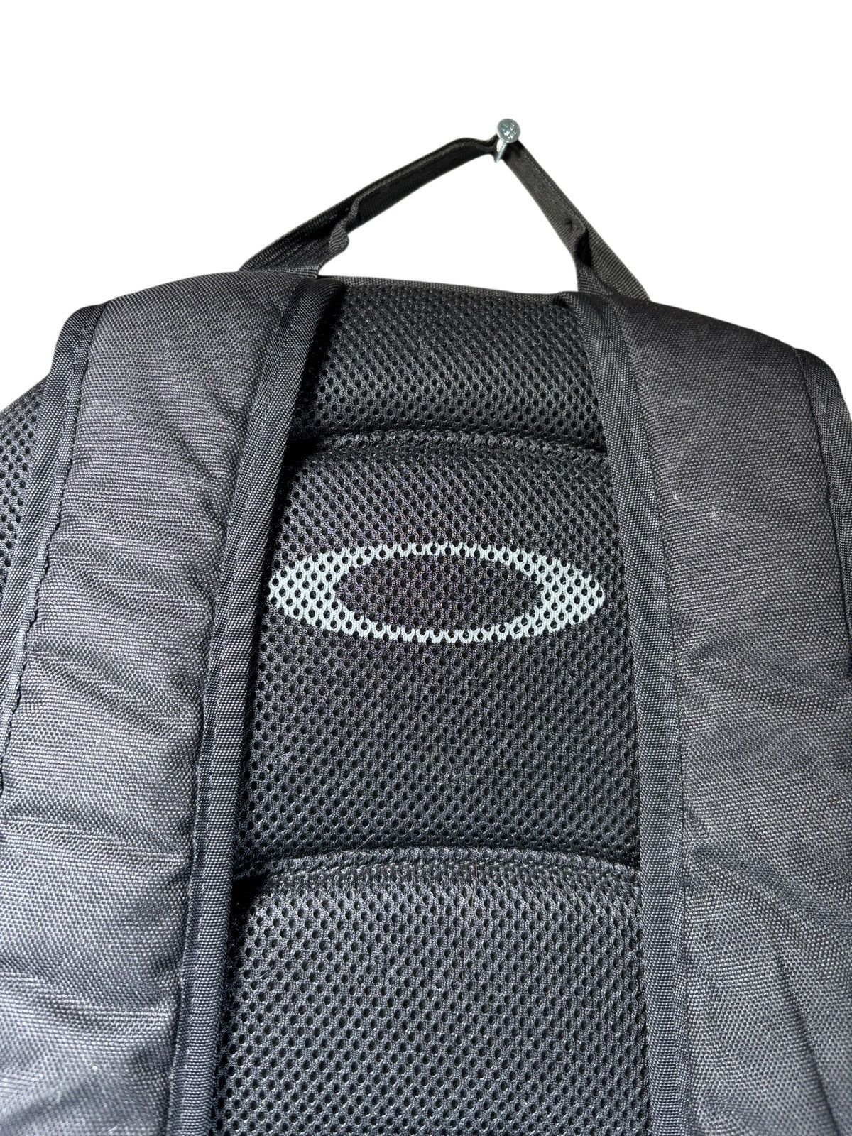 Oakley Vintage Oakley Backpack Size ONE SIZE - 7 Thumbnail