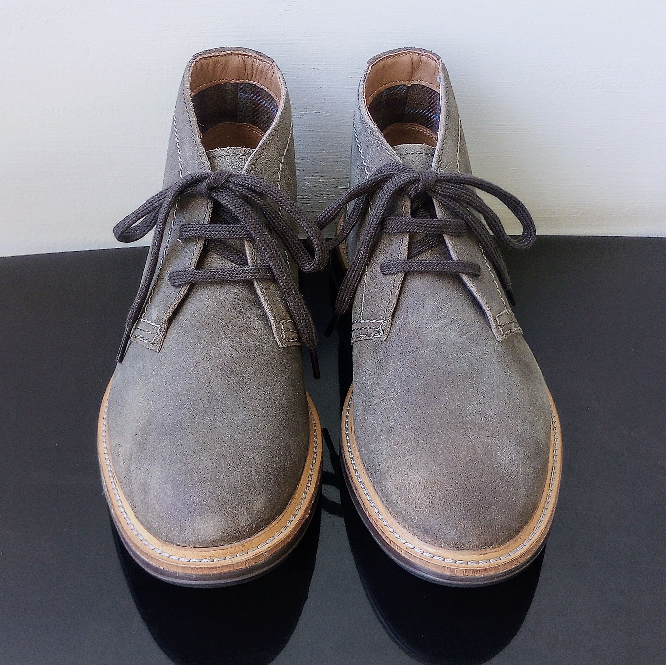Clarks Clarks Men Chantry Mid Chukka Boot in Waxy Suede Grey Size US 8 / EU 41 - 4 Thumbnail