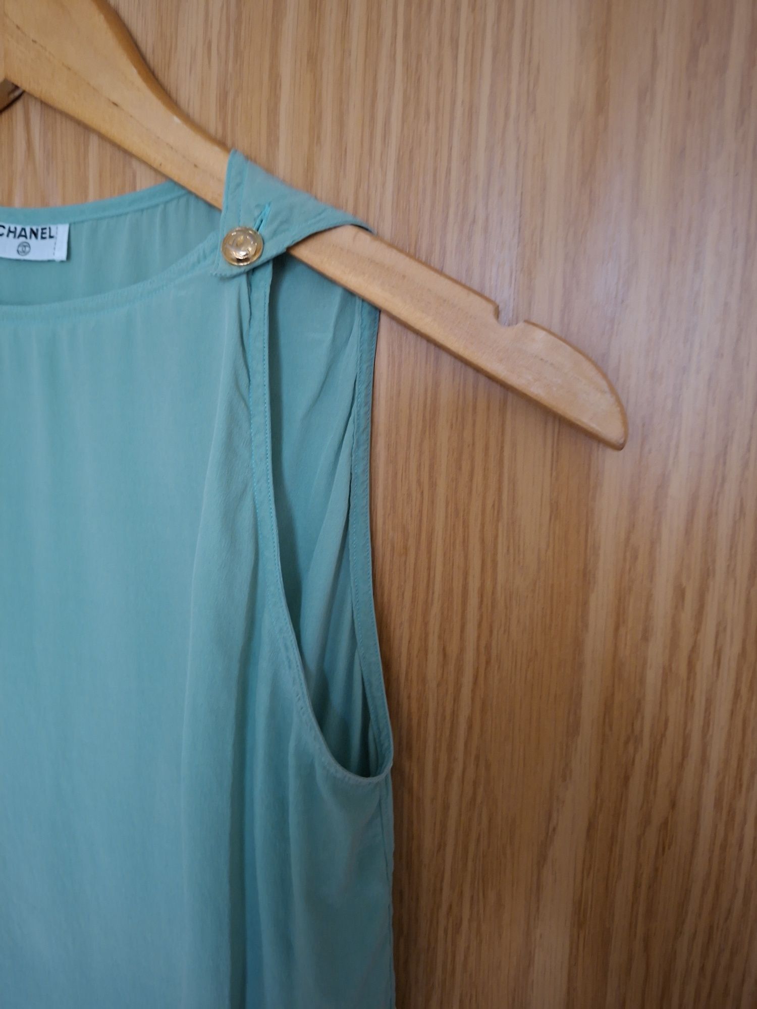 Chanel Chanel Vintage Gold Button Logo Silk Mint Blouse Size S / US 4 / IT 40 - 4 Thumbnail