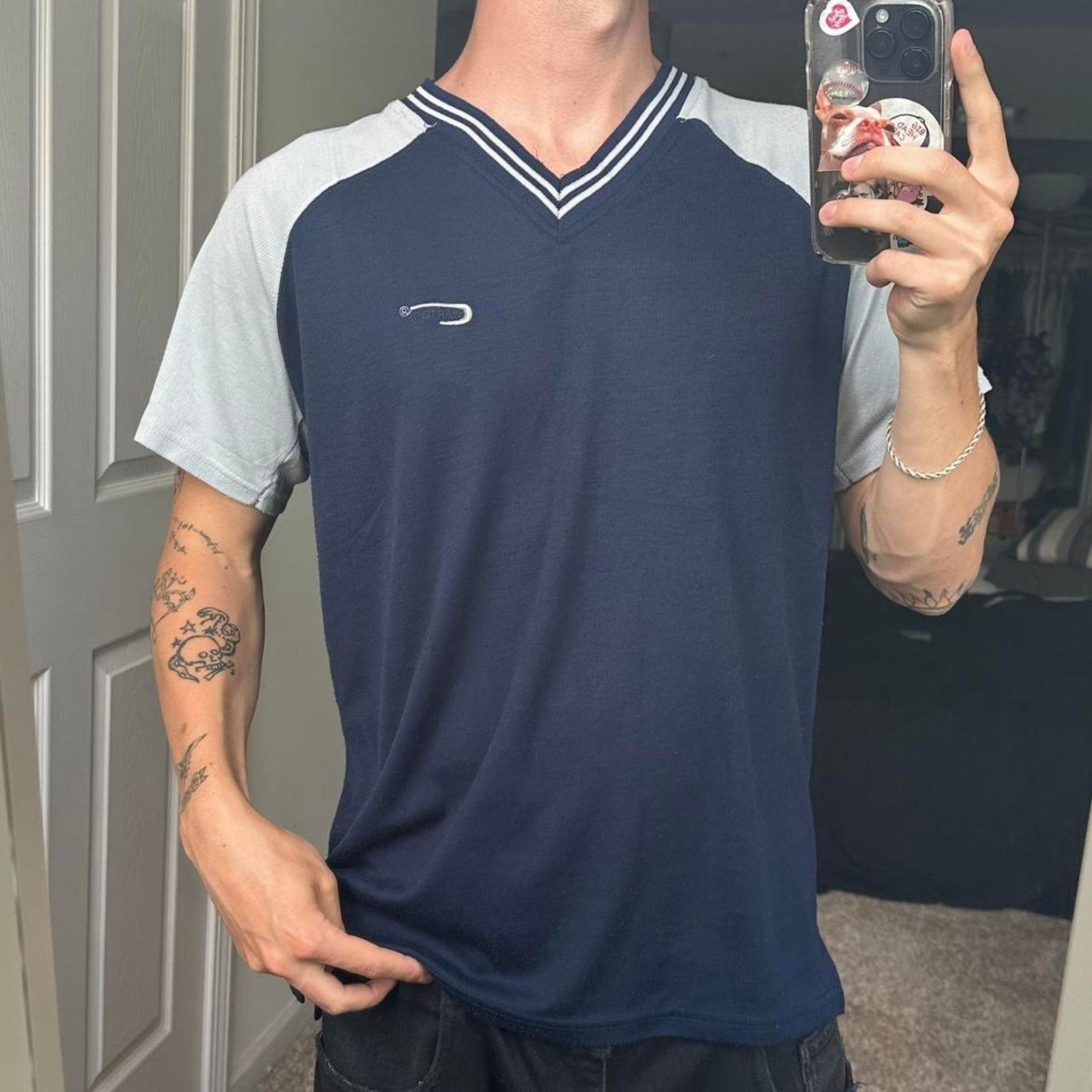Vintage Vintage 70s 80s cartool v neck jersey Size US M / EU 48-50 / 2 - 1 Thumbnail
