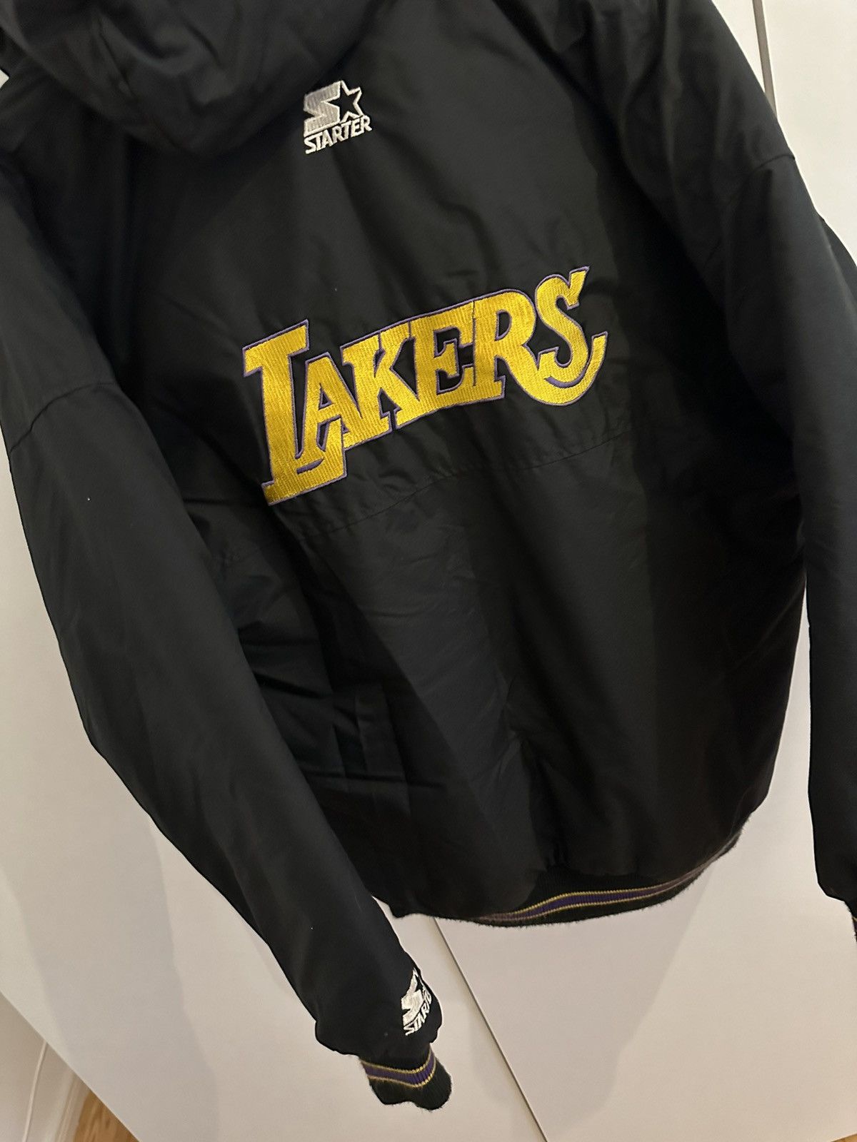 Starter Starter Jacket Los Angeles Lakers Size XL Vintage 90s Size US XL / EU 56 / 4 - 12 Thumbnail