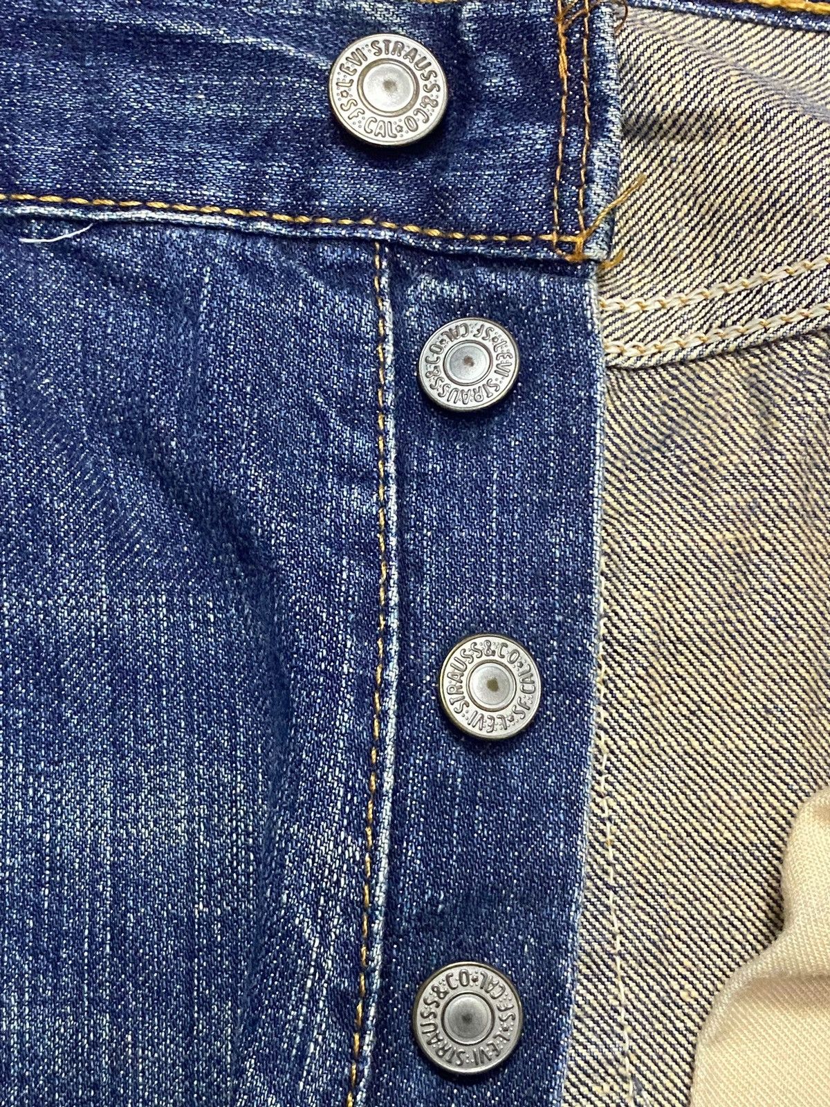 Levi's Vintage Clothing Vintage Y2K Levis 501 Blue Wash Distressed Loose Jeans Size US 30 / EU 46 - 7 Thumbnail