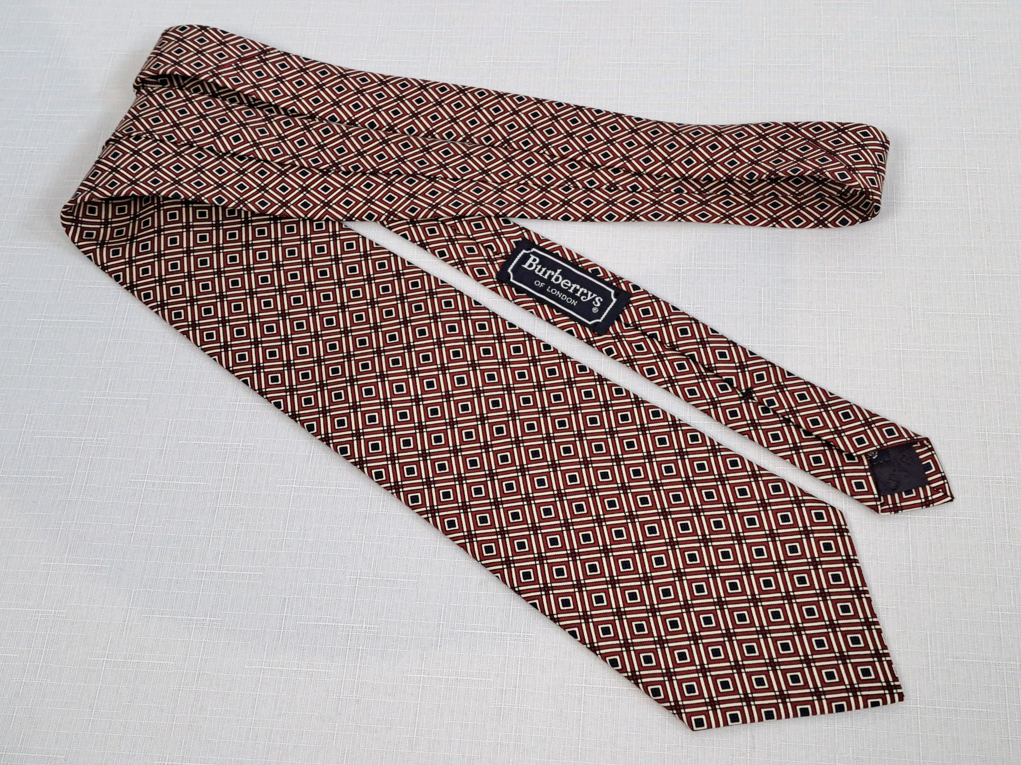 Burberry Burberrys vintage geometric pattern silk tie. Made in USA Size ONE SIZE - 2 Thumbnail