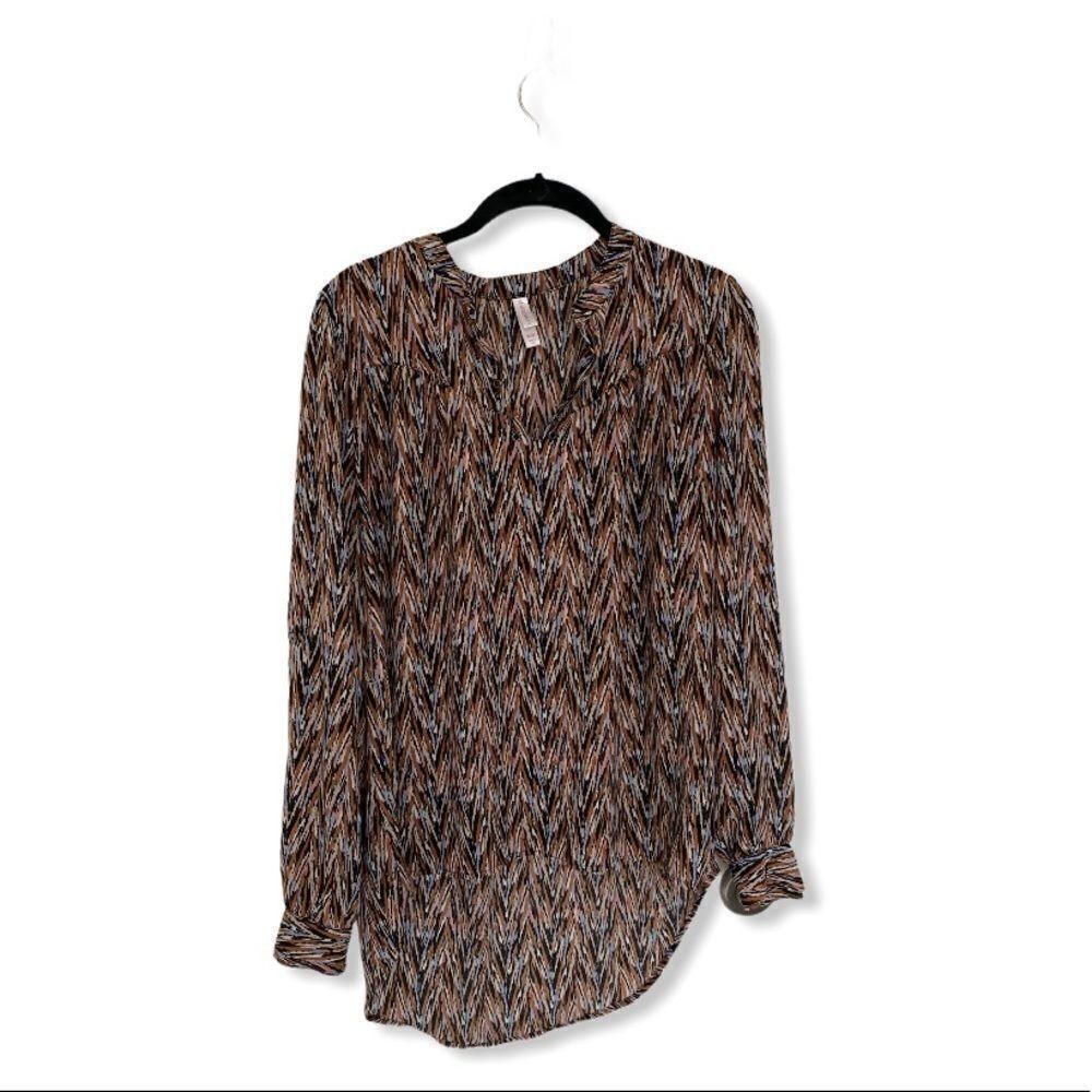 Other Xhilaration Abstract Multicolor V-Neck Blouse | Size M | Lon Size M / US 6-8 / IT 42-44 - 2 Thumbnail