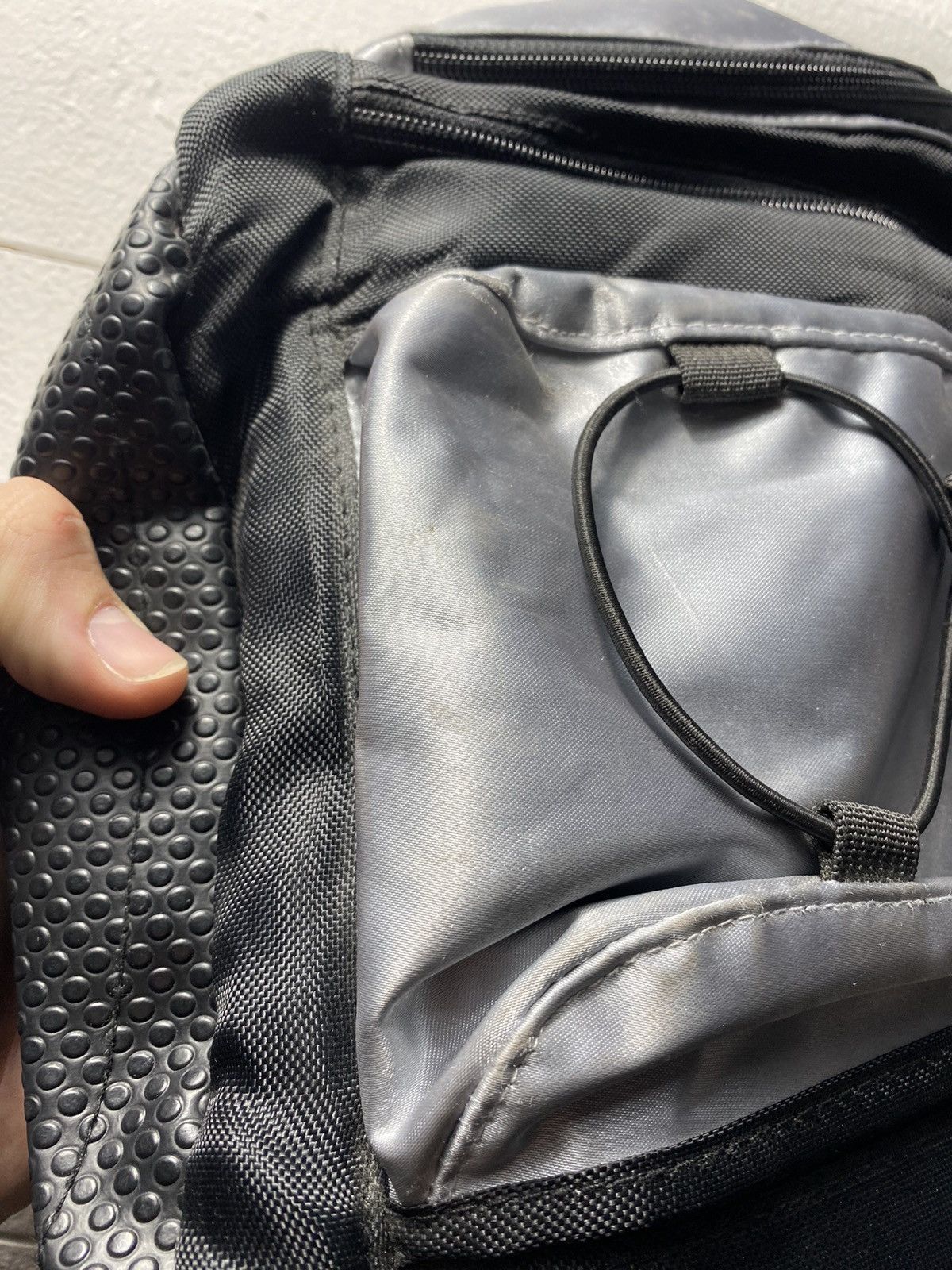 If Six Was Nine × Japanese Brand 2004 Alien Predator Futurism Sling Cross Bag Opium Vintage Size ONE SIZE - 8 Thumbnail