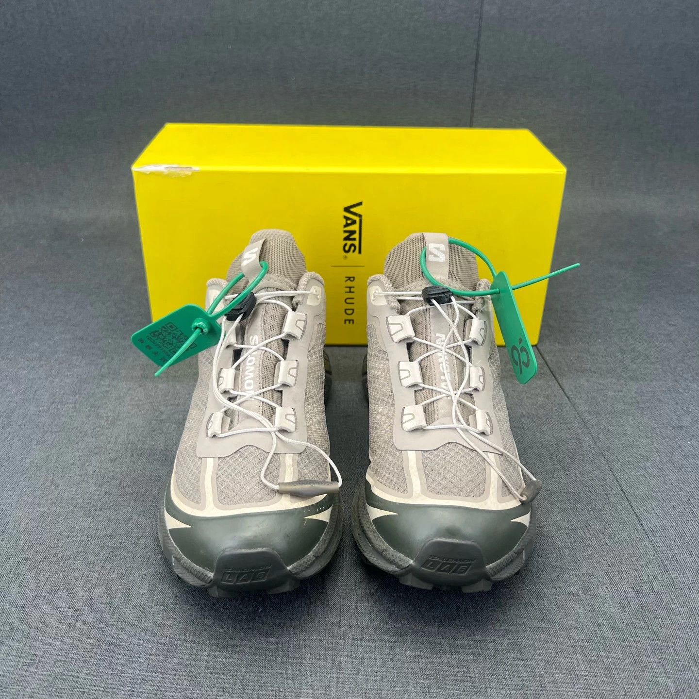Salomon Salomon XT-6 Khaki Grey 38.5 New Original Box Size US 8.5 / IT 38.5 - 6 Thumbnail