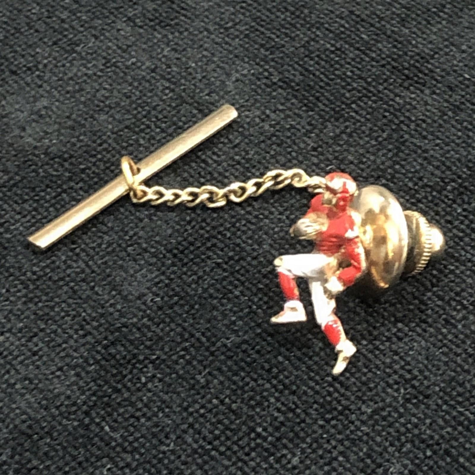 Other Football Player Red Uniform Vintage Tack Pin Quarterback Size ONE SIZE - 3 Thumbnail
