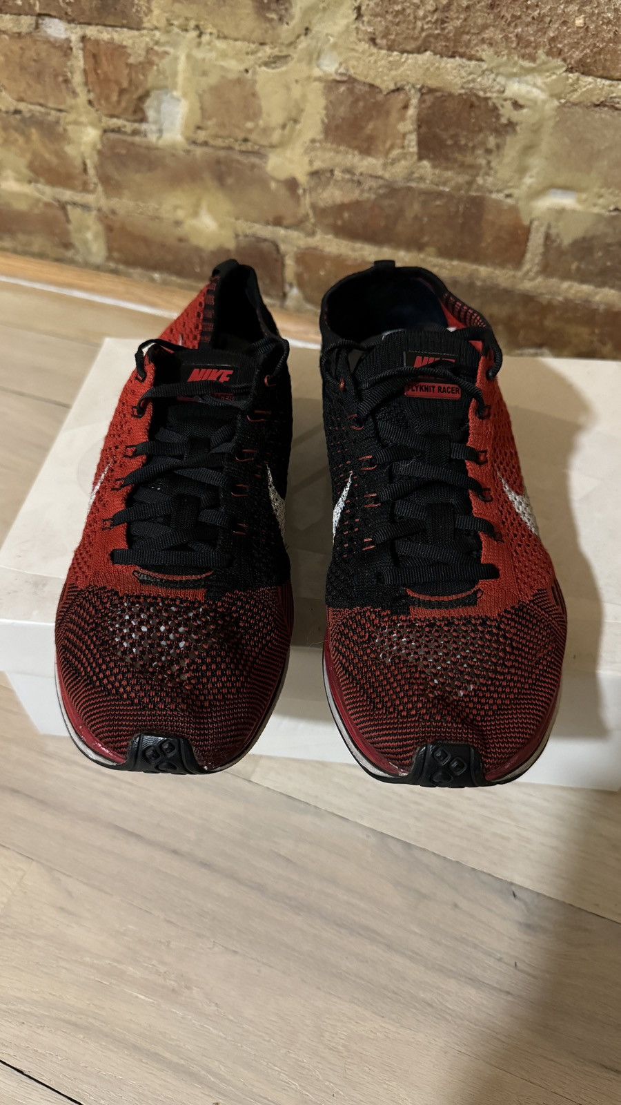Nike Nike Flyknit Racer - University Red Size US 9.5 / EU 42-43 - 4 Thumbnail