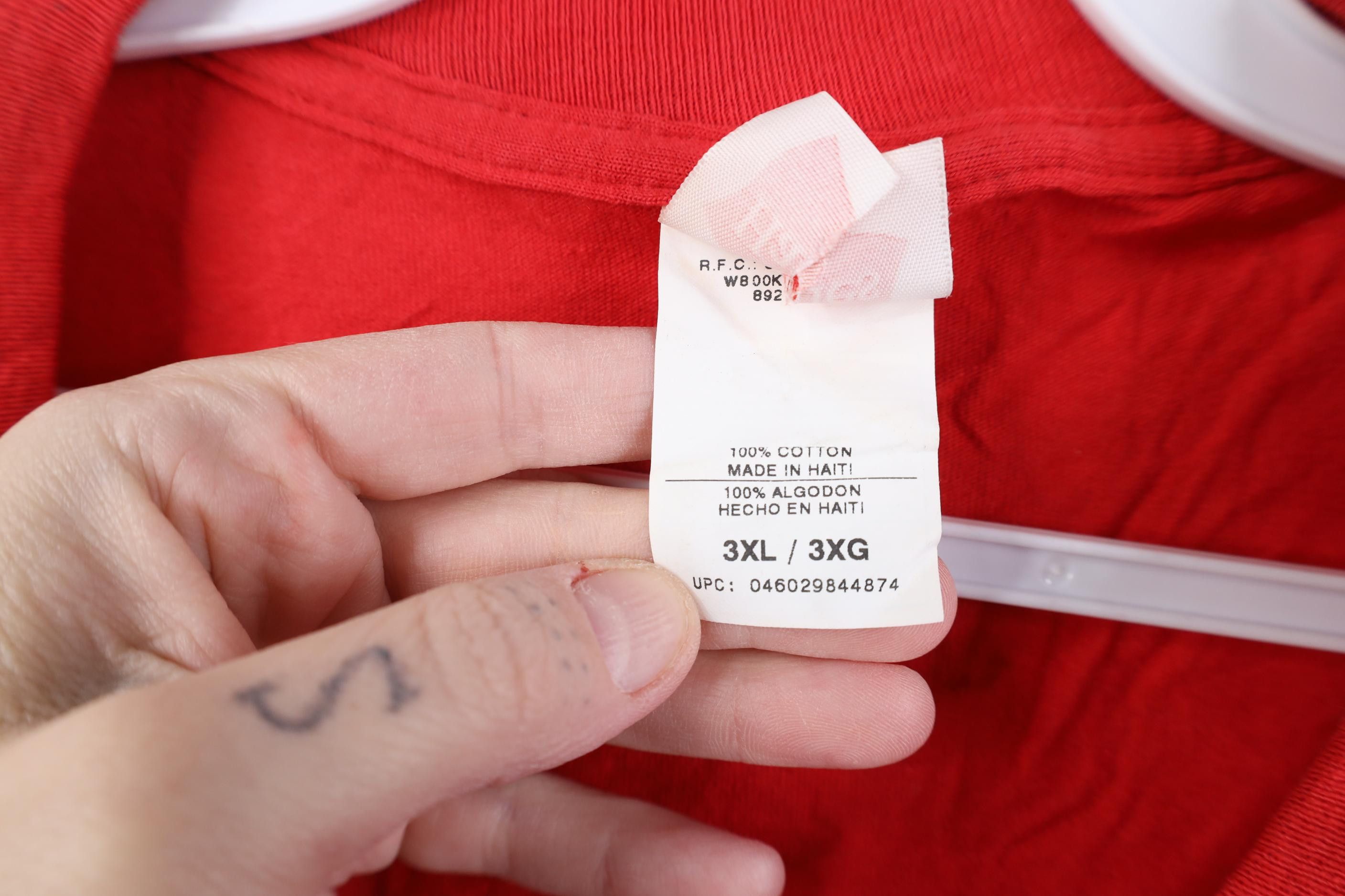 Hanes Deadstock Vintage 90s Y2K Hanes Cotton Pocket T-Shirt Red Size US XXL / EU 58 / 5 - 7 Thumbnail