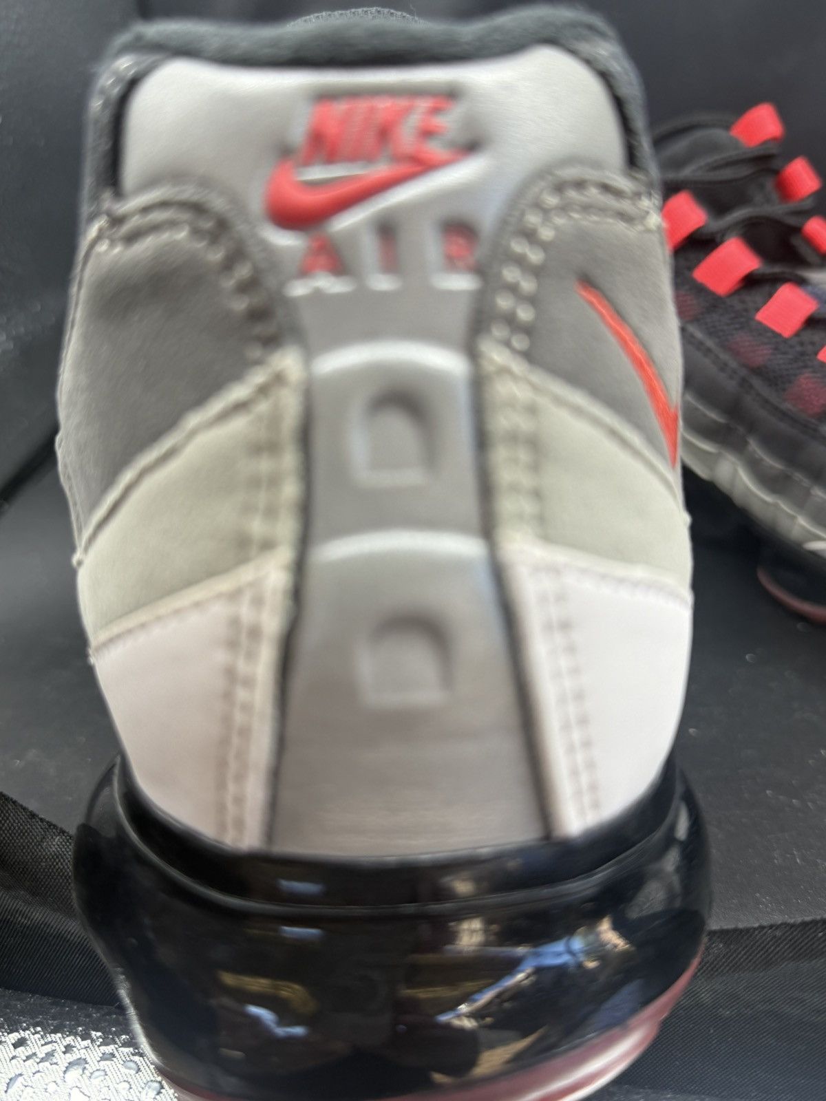 NIKE AIR VAPORMAX 95 HOT RED