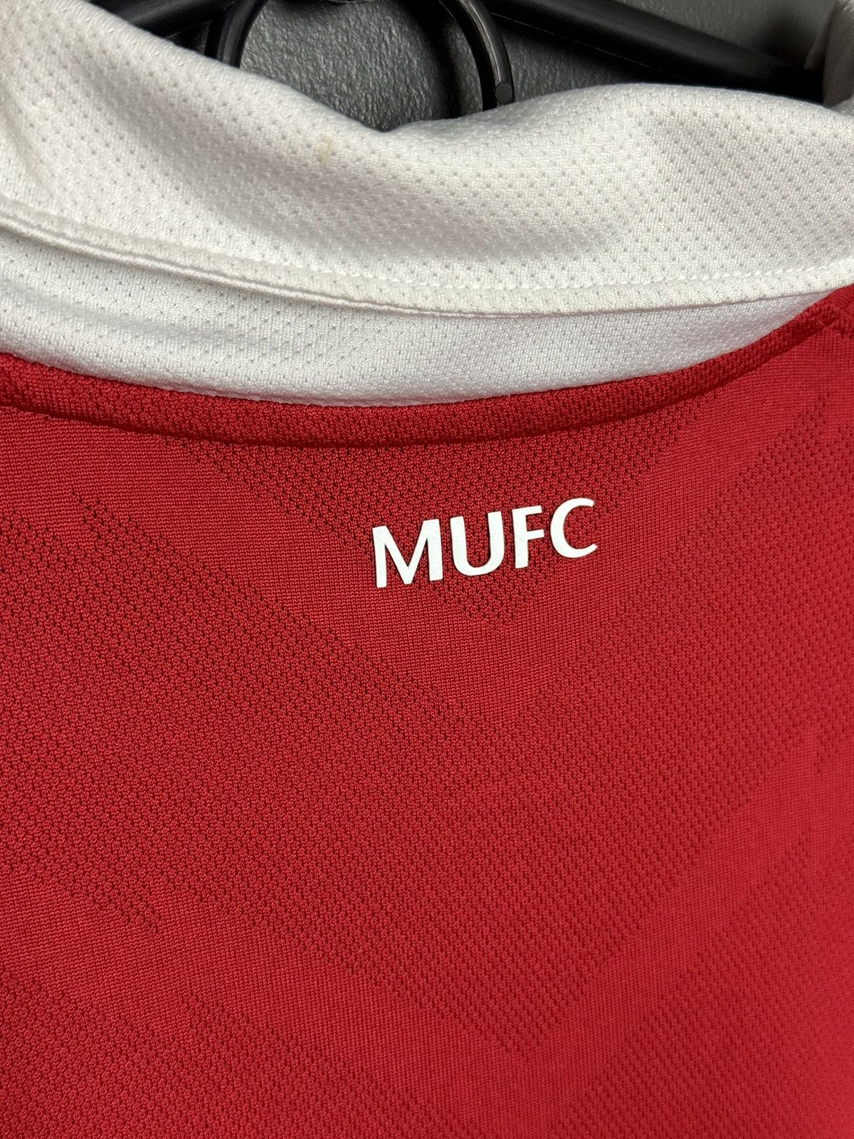 Nike Manchester United 10/11 Home Football Jersey T-Shirt Size US L / EU 52-54 / 3 - 4 Thumbnail