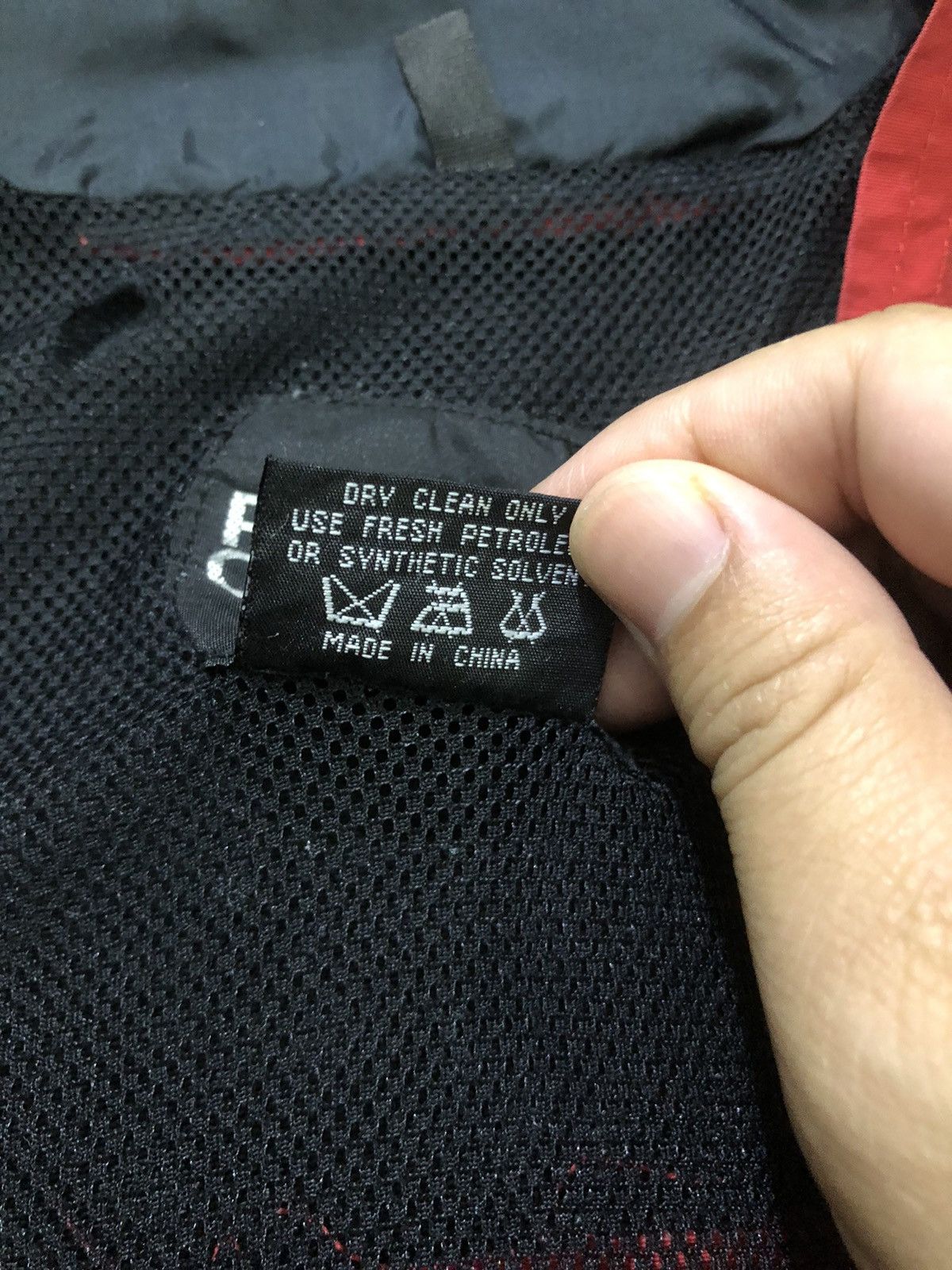 Octopus Vintage Red Cliff Octopus Army Techwear Anorak Cyberpunk Size US L / EU 52-54 / 3 - 13 Thumbnail