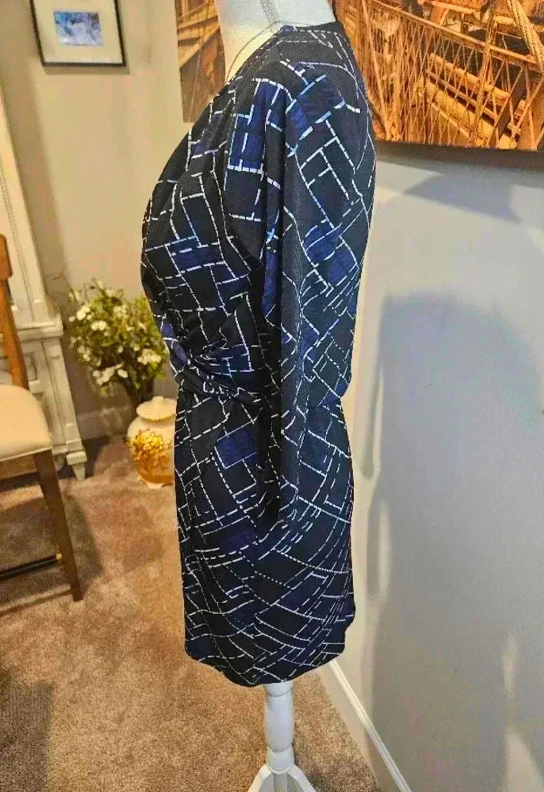 Designer WHBM Black and Blue Printed Dress with 3/4 Sleeves #H25 Size XXS / US 00 / IT 34 - 2 Thumbnail