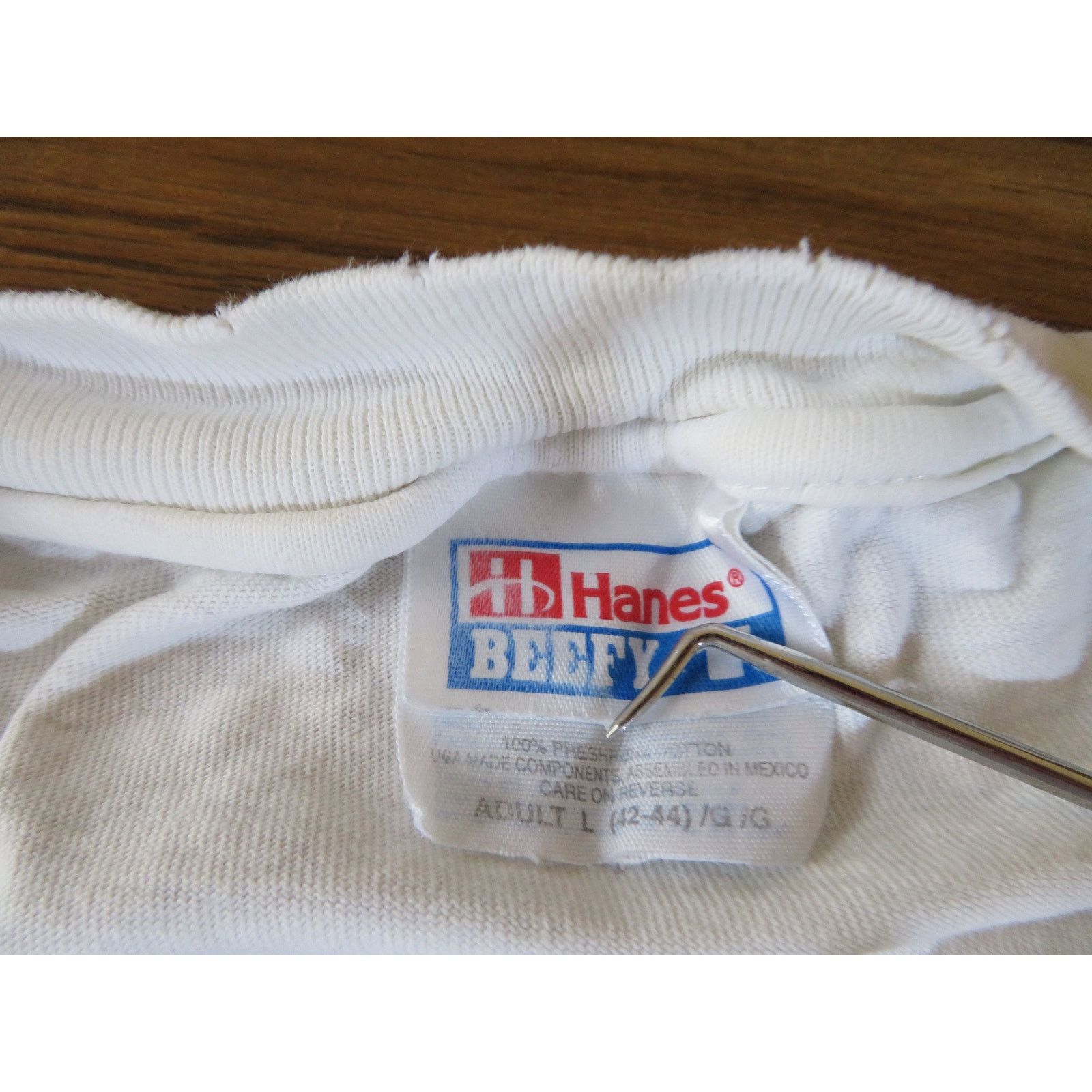 Hanes Surgeon General Smoking Warning Parody White T-shirt L 90s Size US L / EU 52-54 / 3 - 5 Thumbnail