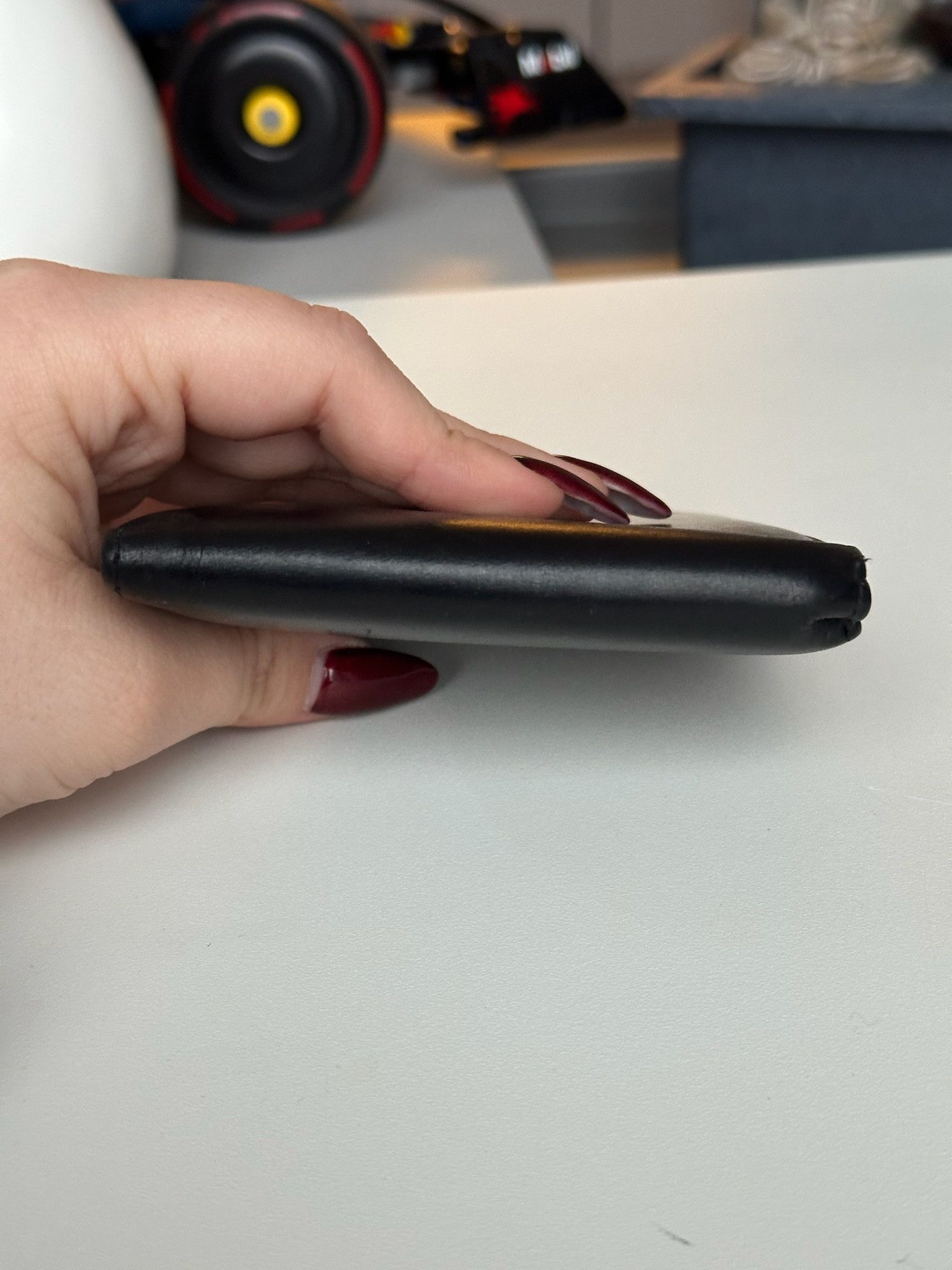 Louis Vuitton Authentic Louis Vuitton Wallet LV Logo Black Leather Size ONE SIZE - 6 Thumbnail