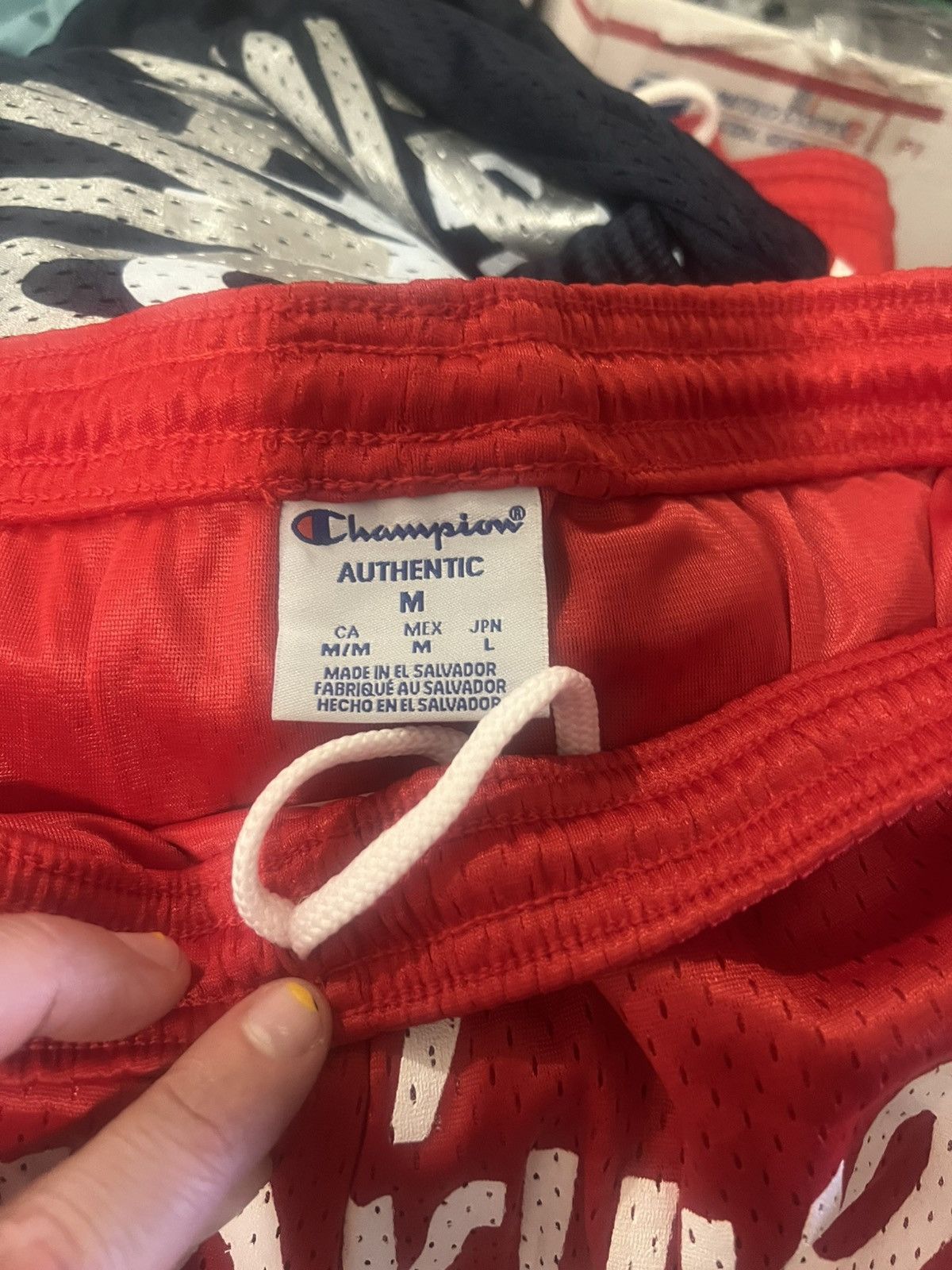 Champion 4th Rope Champion Westside Gunn NWO red shorts medium Size US 30 / EU 46 - 9 Thumbnail