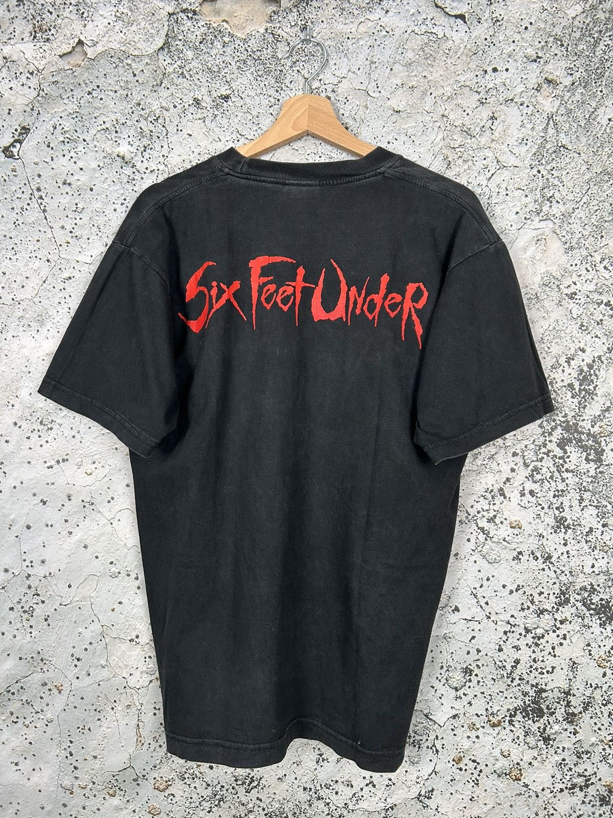 Band Tees Vintage Six Feet Under Bringer Of Blood Rock Band Tee 90s Size US L / EU 52-54 / 3 - 4 Thumbnail