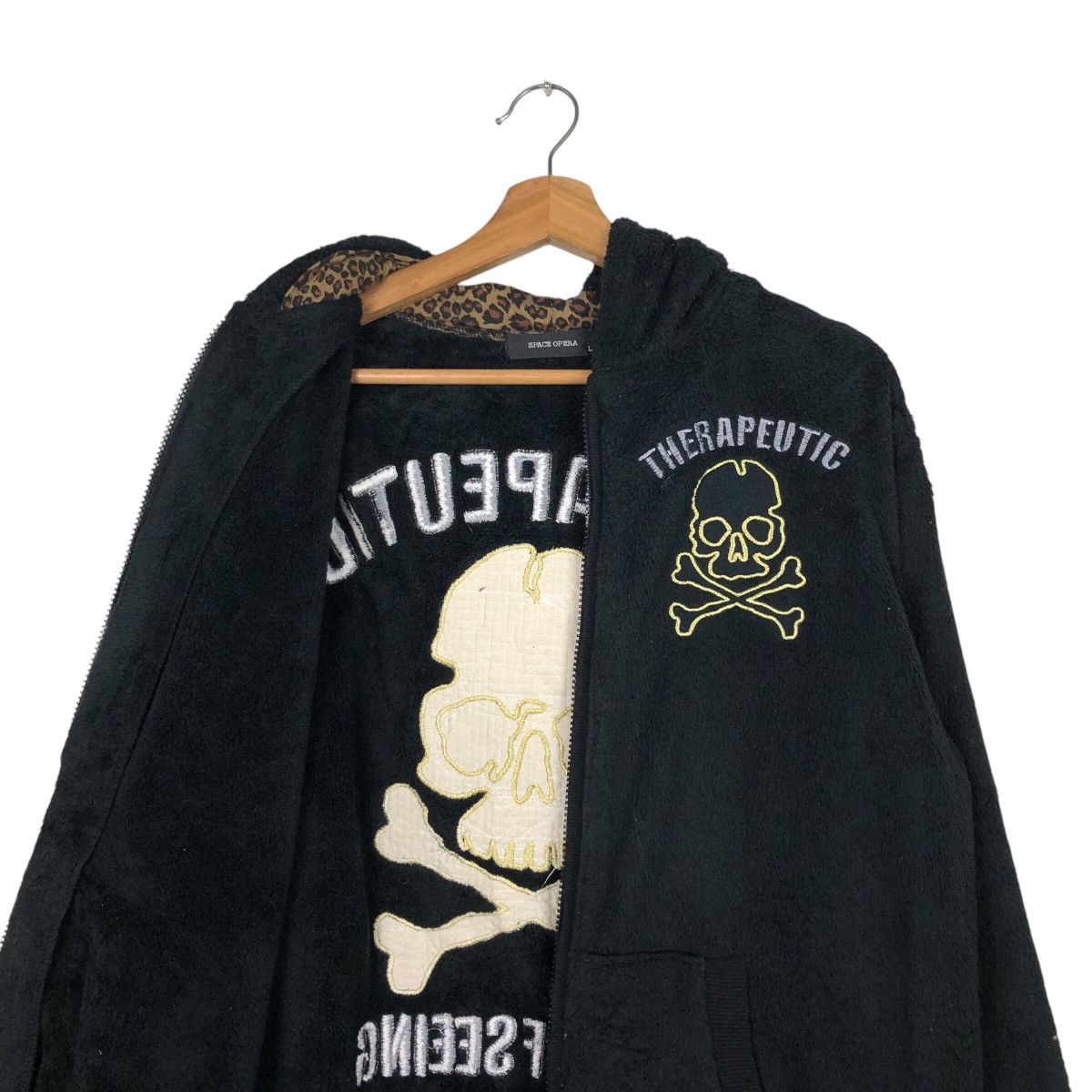 Japanese Brand Vintage Zipper Jacket Space Opera Skeleton Big Logo Backhit Size US L / EU 52-54 / 3 - 14 Thumbnail