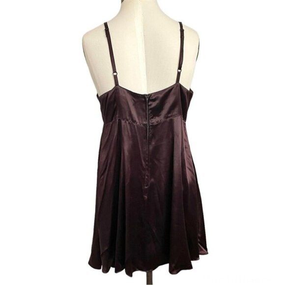 Betsey Johnson Y2K Betsey Johnson Plum Satin Mini Slip Dress - 10 🇺🇸 Size M / US 6-8 / IT 42-44 - 9 Thumbnail