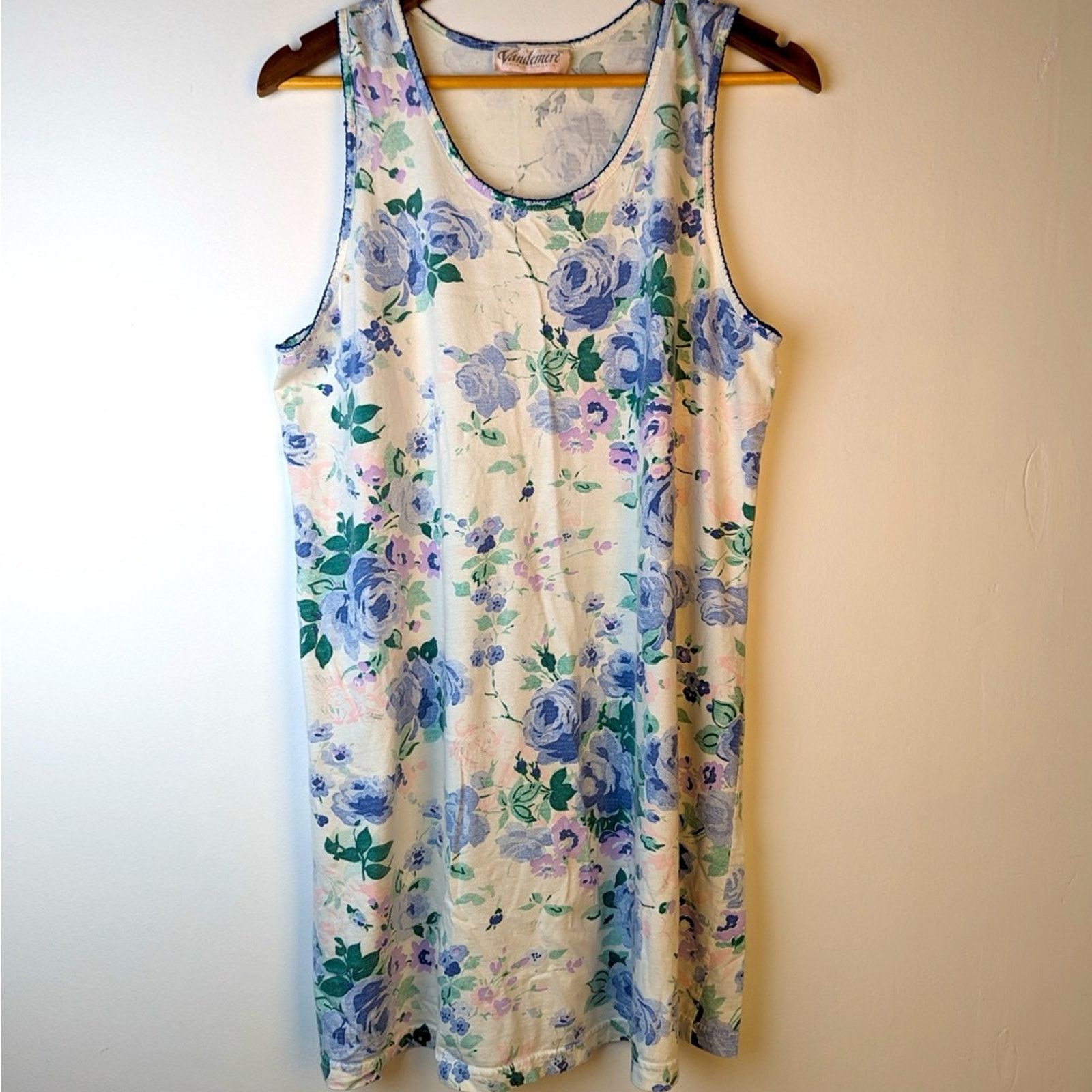 Vintage Vintage Vandemere Floral Nightgown Size ONE SIZE - 1 Thumbnail