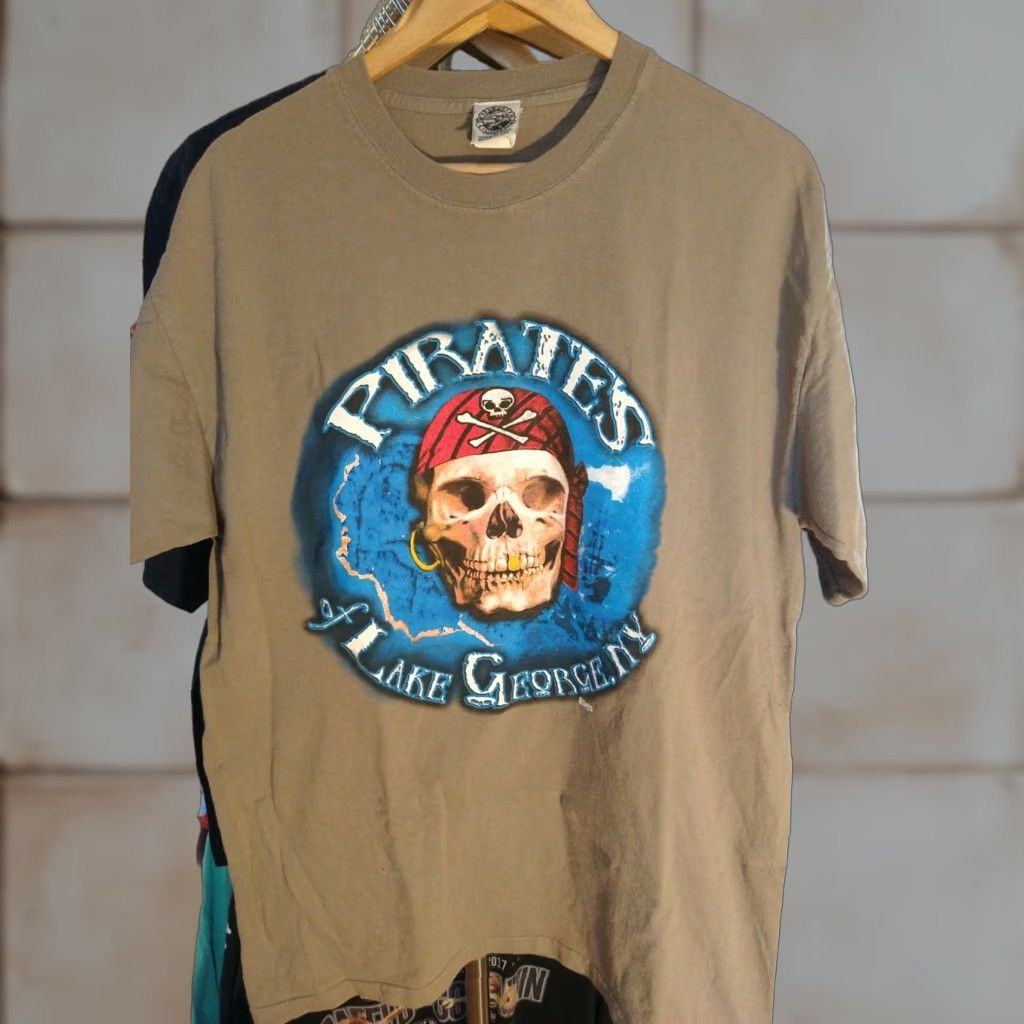 George VINTAGE Pirates Lake George New York Riley's Clearwater Made In USA L T-Shirt Men Brown 100% Cotton USA Graphic Print Size US L / EU 52-54 / 3 - 1 Thumbnail