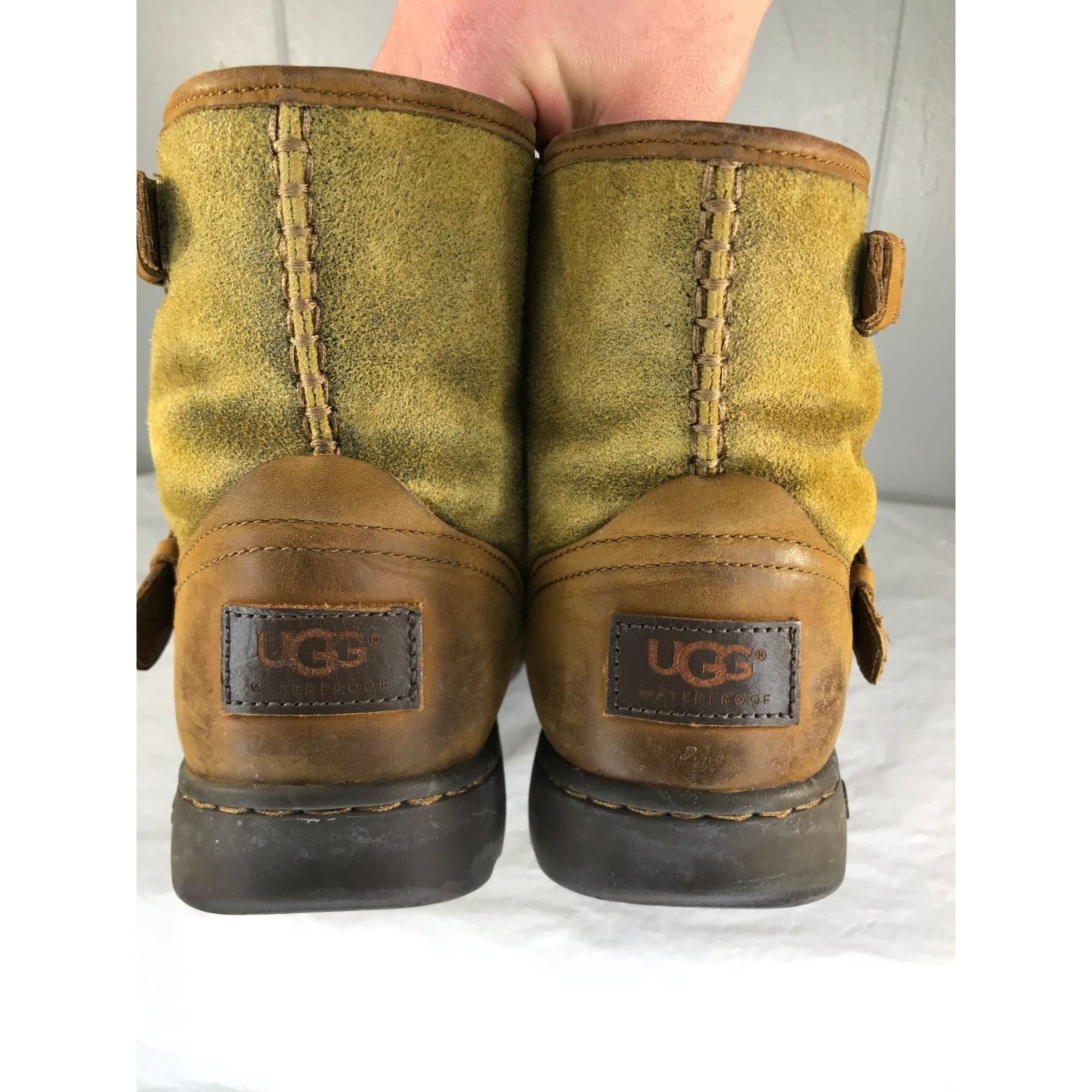 Ugg UGG Australia Dawn Chestnut Short Leather Lug Sole Boots Wom Size US 7 / IT 37 - 8 Thumbnail