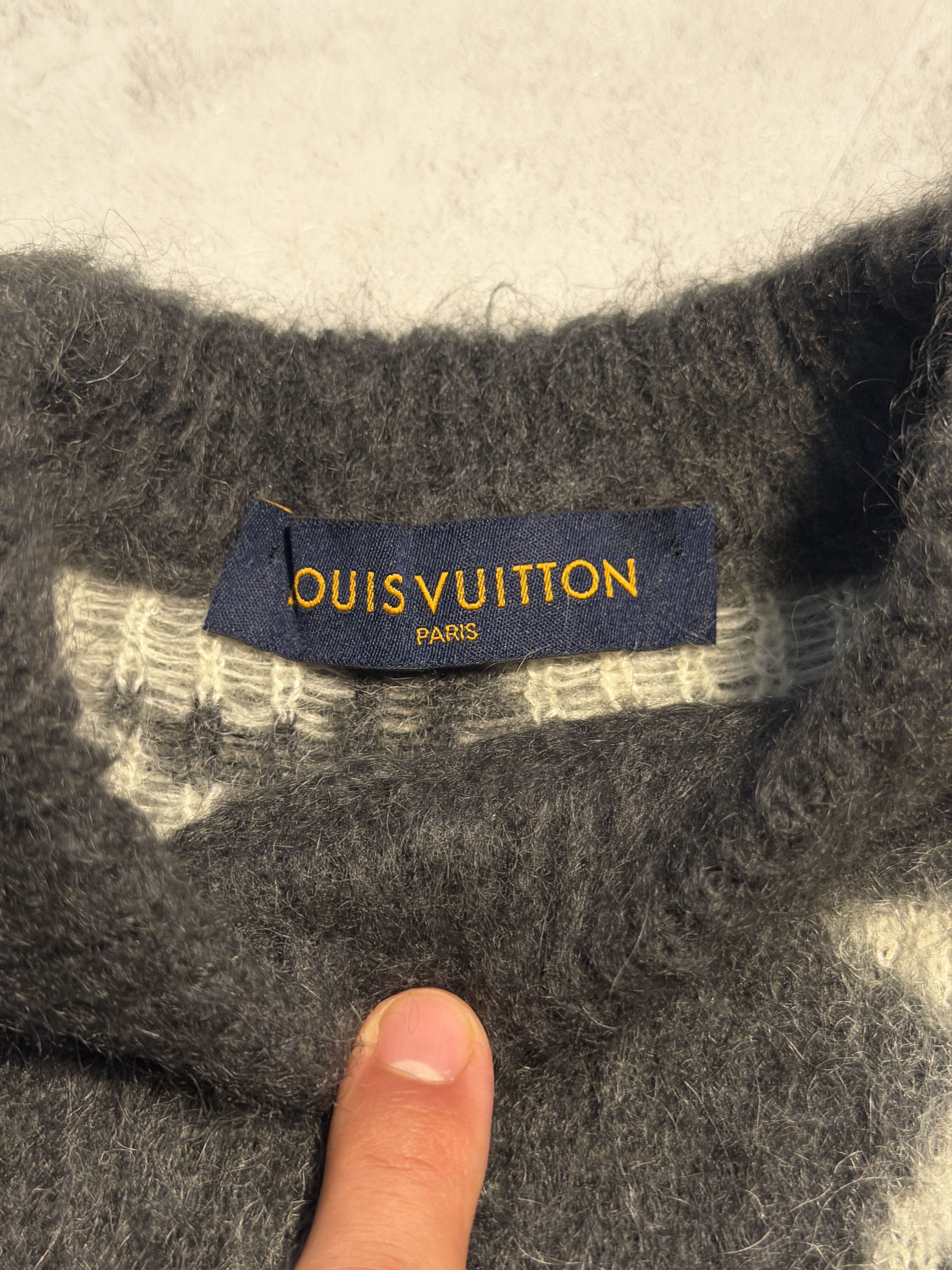 Louis Vuitton Louis Vuitton USA Flag Mohair Sweater Size US M / EU 48-50 / 2 - 3 Thumbnail