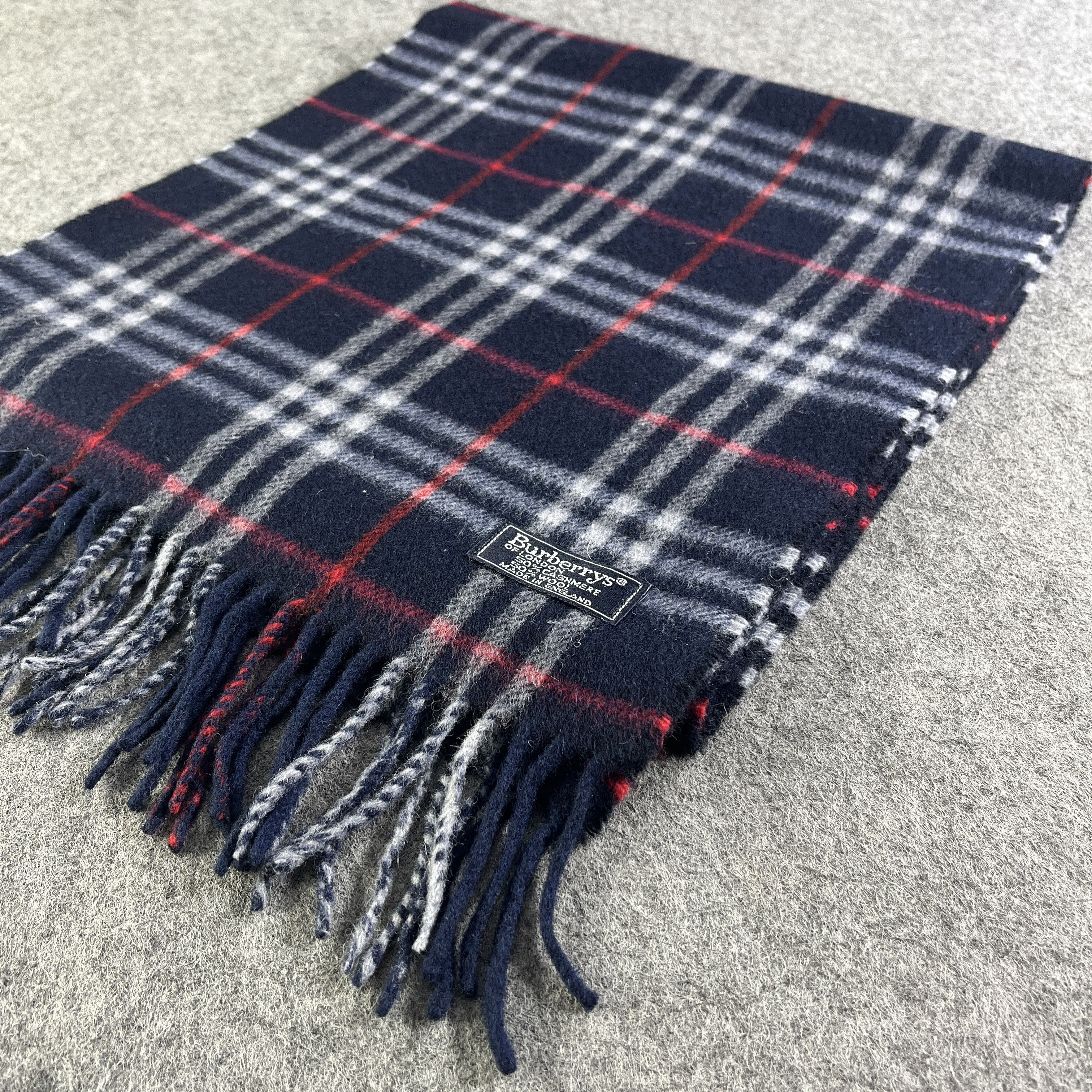 Burberry Burberry Scarf / Muffler / Neckwear T822 Size ONE SIZE - 5 Thumbnail