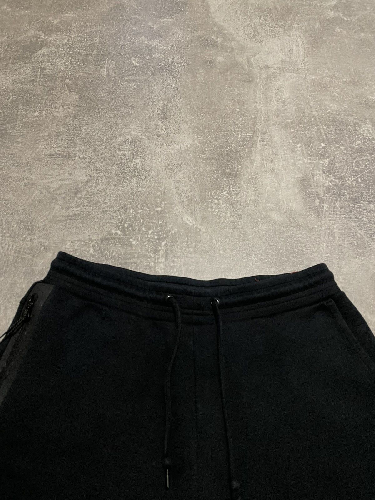 Nike Vintage Nike Tech Fleece Black Sweet Shorts Size M Size US 32 / EU 48 - 2 Thumbnail