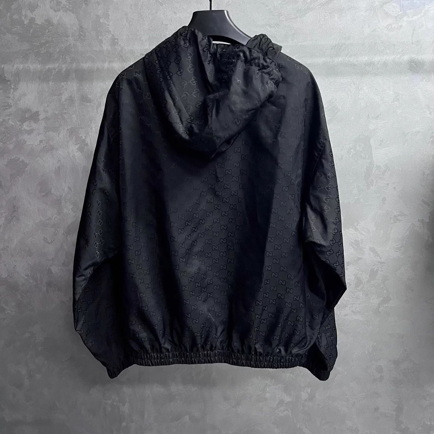 Gucci Gucci Black Logo Allover Hooded Zip Jacket Size 54 Size US L / EU 52-54 / 3 - 2 Thumbnail