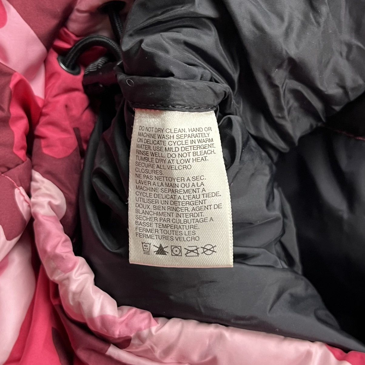 The North Face The North Face - Pink Camouflage Nuptse Puffer 600 Size US S / EU 44-46 / 1 - 12 Thumbnail