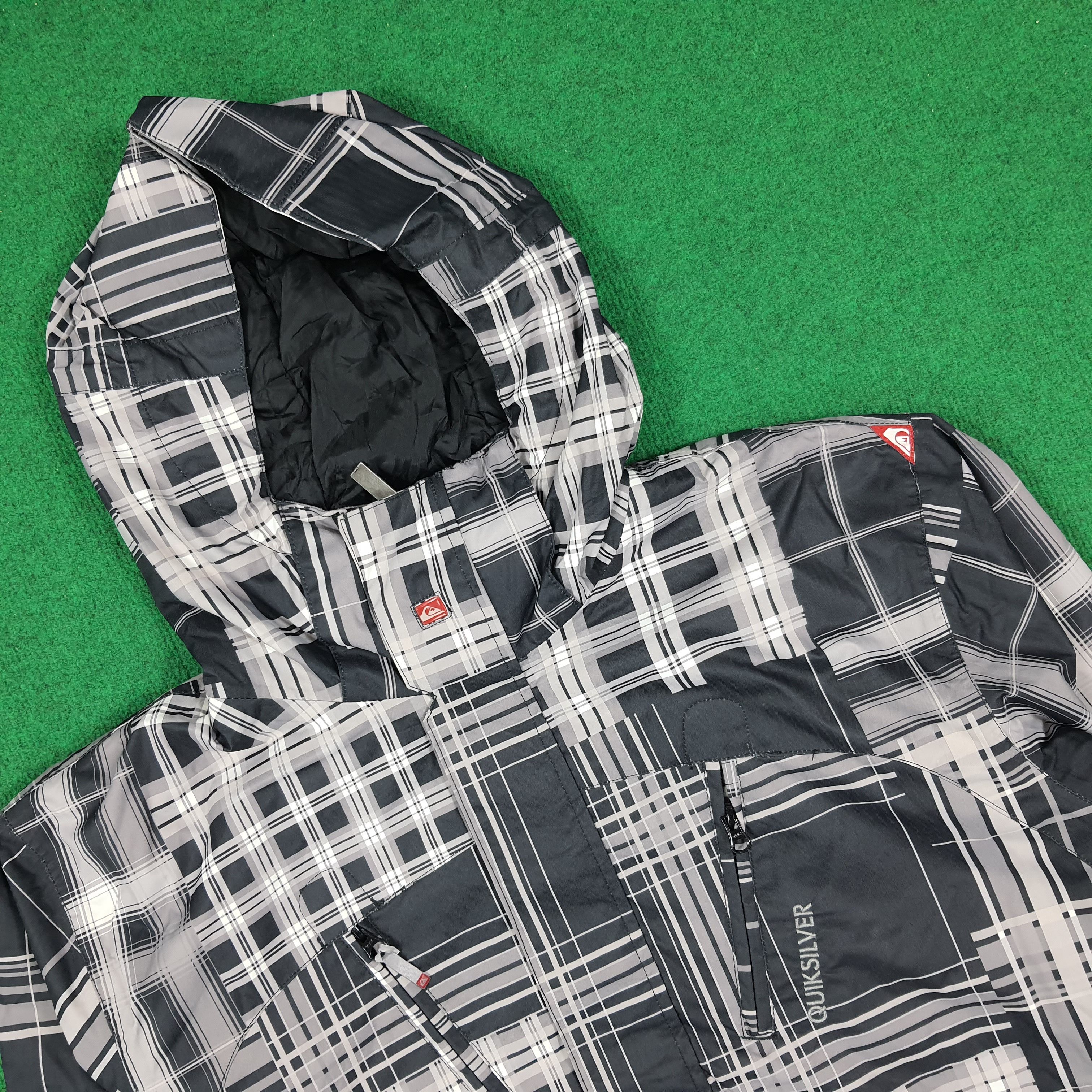 Quiksilver Vintage Quiksilver Snowboard Winter Technical Jacket C279N18 Size US L / EU 52-54 / 3 - 2 Thumbnail