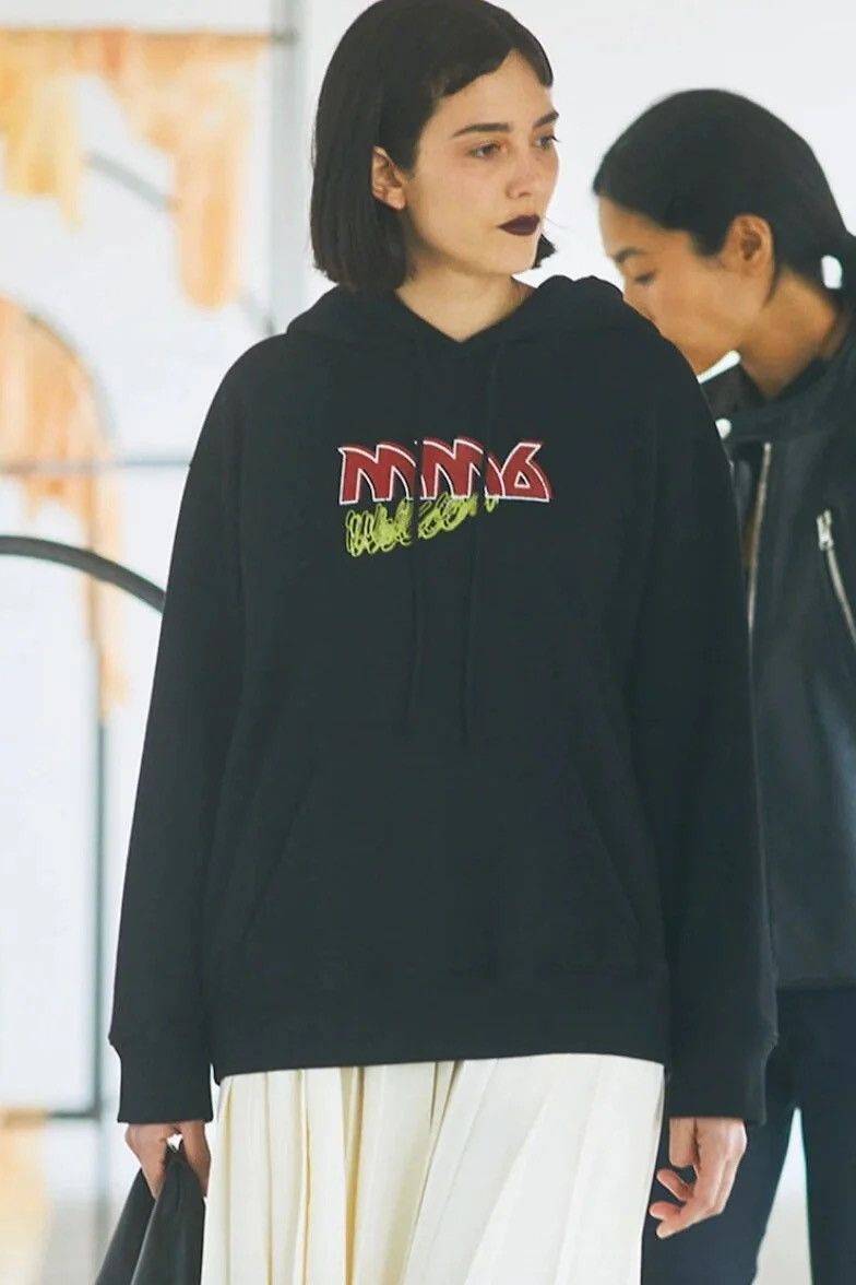 MM6 MM6 Tour Print Hoodie Size US XS / EU 42 / 0 - 7 Thumbnail