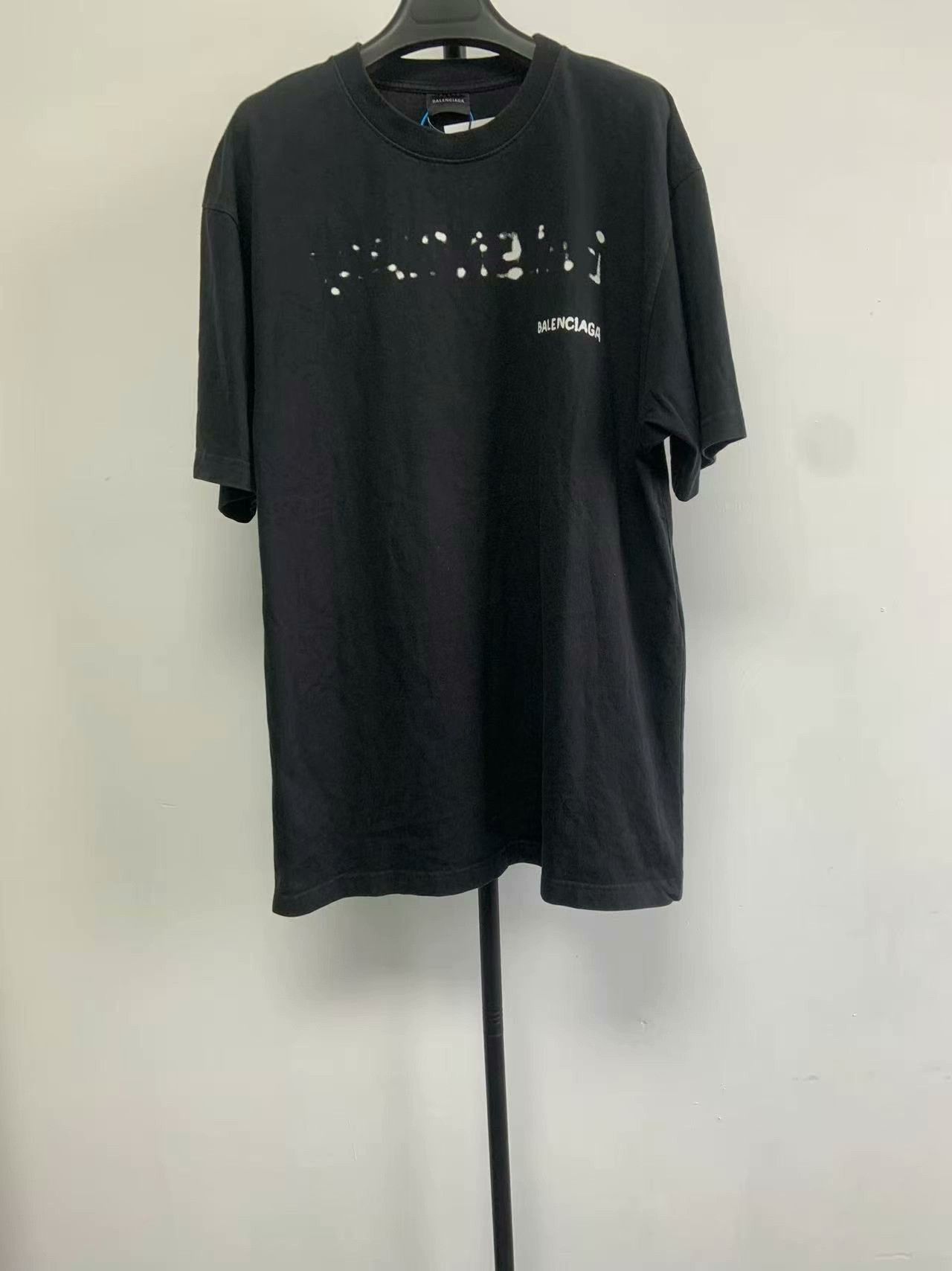 Balenciaga Balenciaga Paint Effect Logo T-Shirt XS Size US XS / EU 42 / 0 - 1 Thumbnail