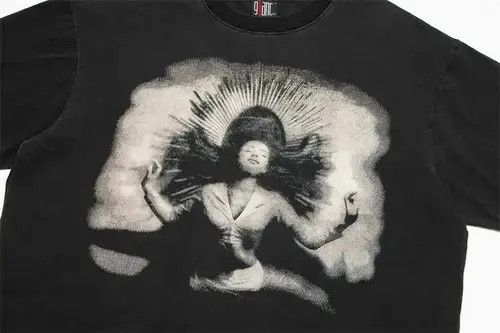 VIBE Akimoto x Erika Sade Adu Printed Tshirt Size US M / EU 48-50 / 2 - 3 Thumbnail