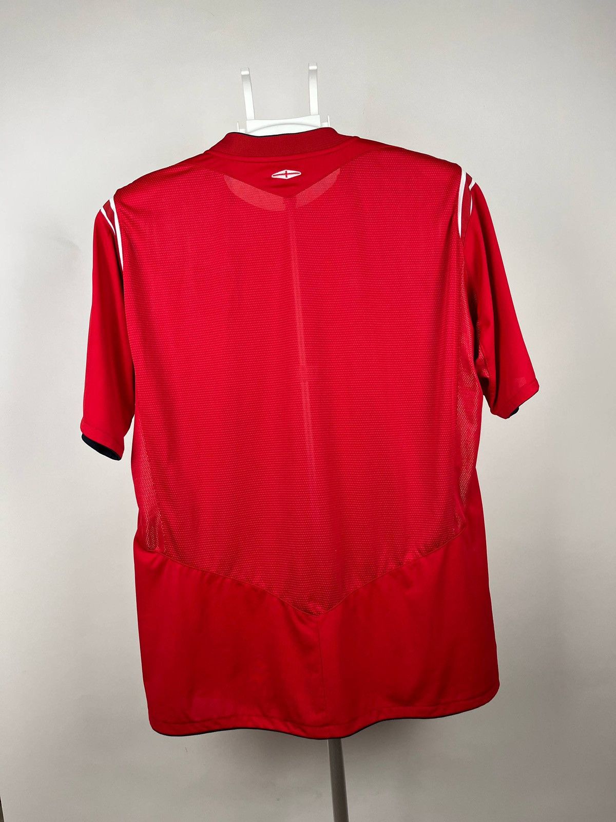 Umbro Vintage Umbro England 2004 2006 Away Football Jersey Red Size US XXL / EU 58 / 5 - 5 Thumbnail