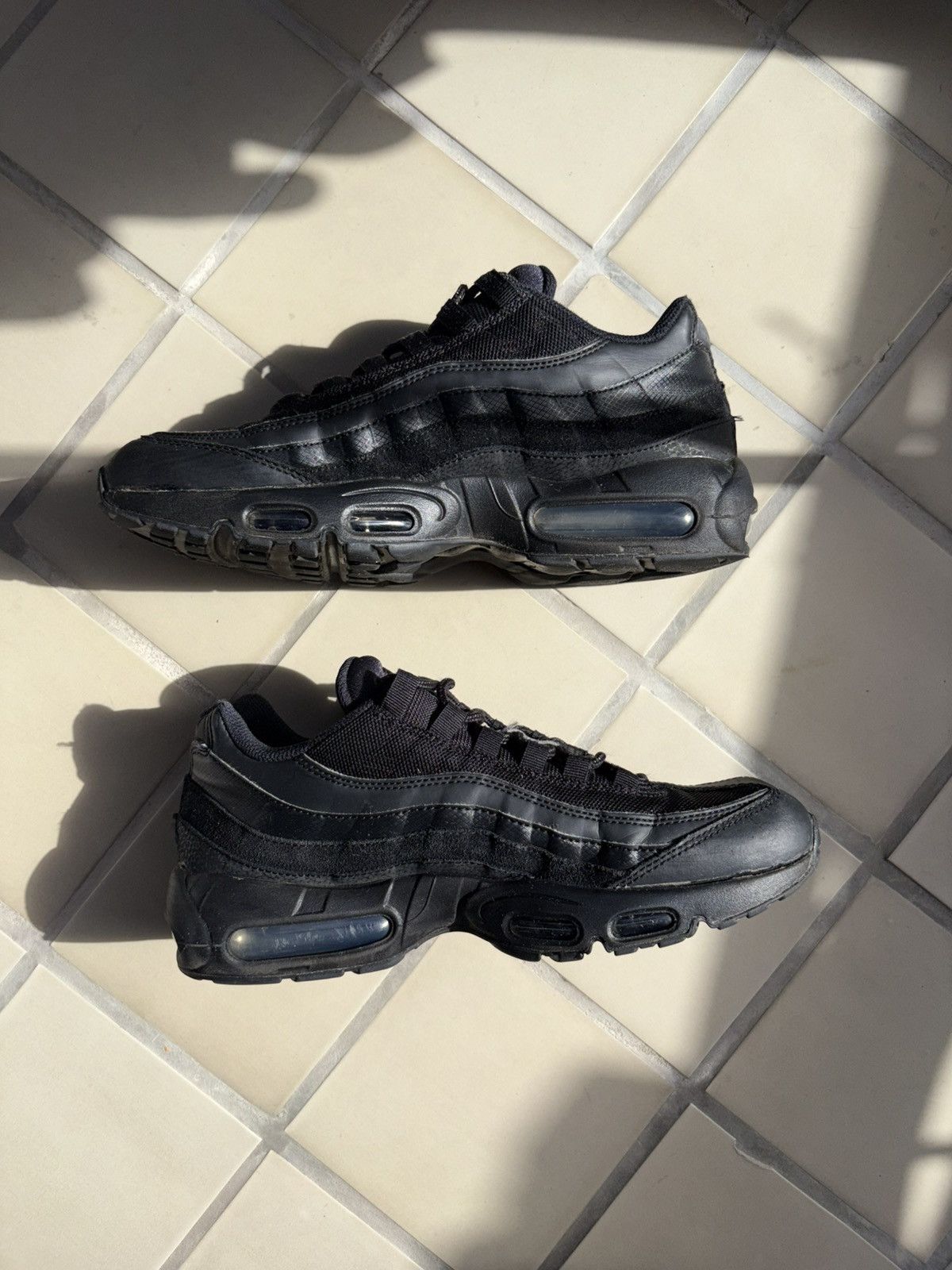 Nike Nike Air max 95 black Size US 9.5 / EU 42-43 - 1 Thumbnail