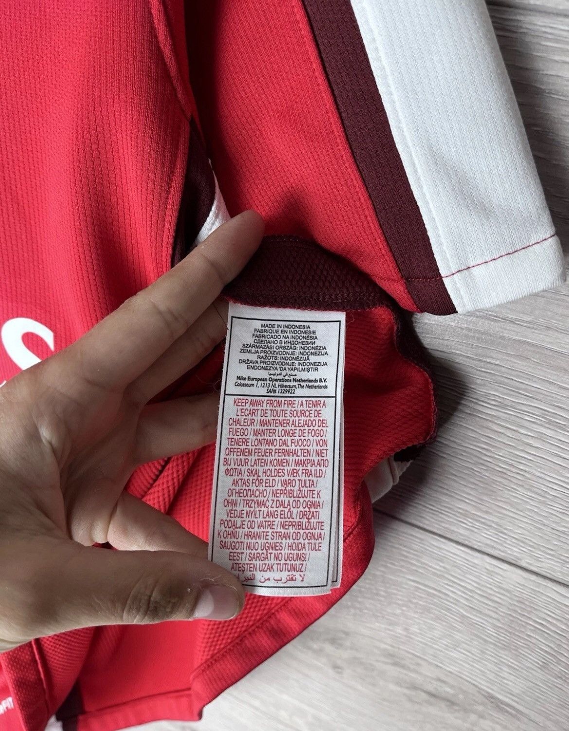Nike Vintage soccer jerseys FC Arsenal Nike #4 Fabregas dri-fit Size US M / EU 48-50 / 2 - 9 Thumbnail