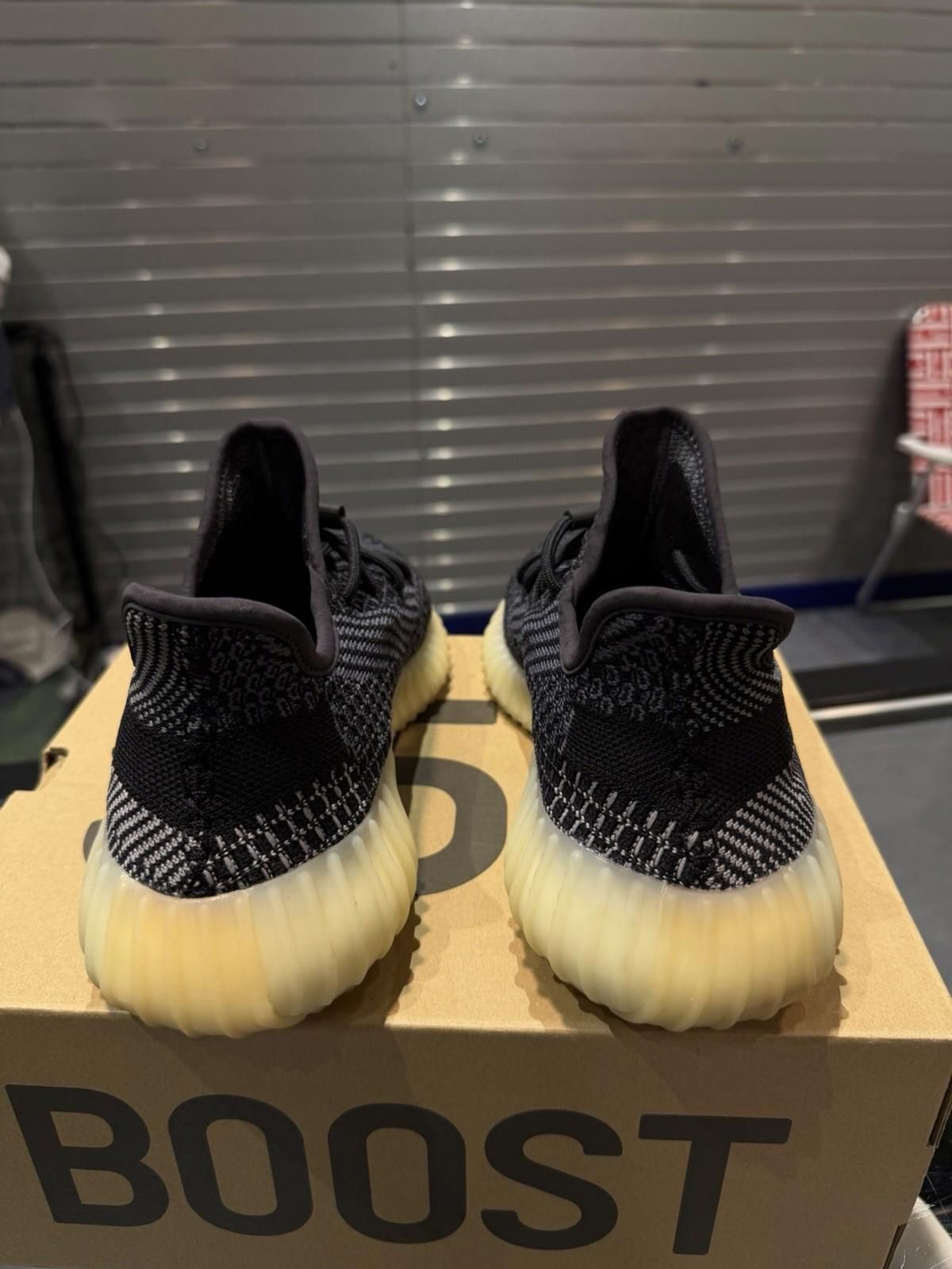 Adidas Size 8.5 - adidas Yeezy Boost 350 V2 Low Carbon (FZ5000) Size US 8.5 / EU 41-42 - 10 Thumbnail