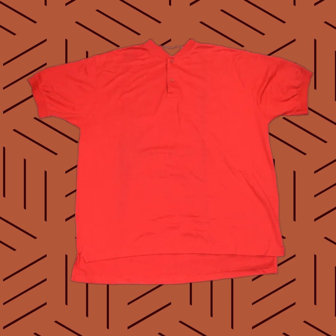 Vintage VINTAGE 80s Le Tigre Henley Shirt XL Bright Red 50/50 Dacron Casual Mens Size US XL / EU 56 / 4 - 1 Thumbnail