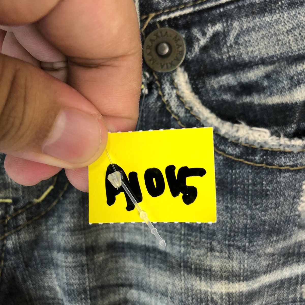 Japanese Brand Maraxia Black Distressed Denim Pants #A1015 Size 27" / US 4 / IT 40 - 13 Thumbnail