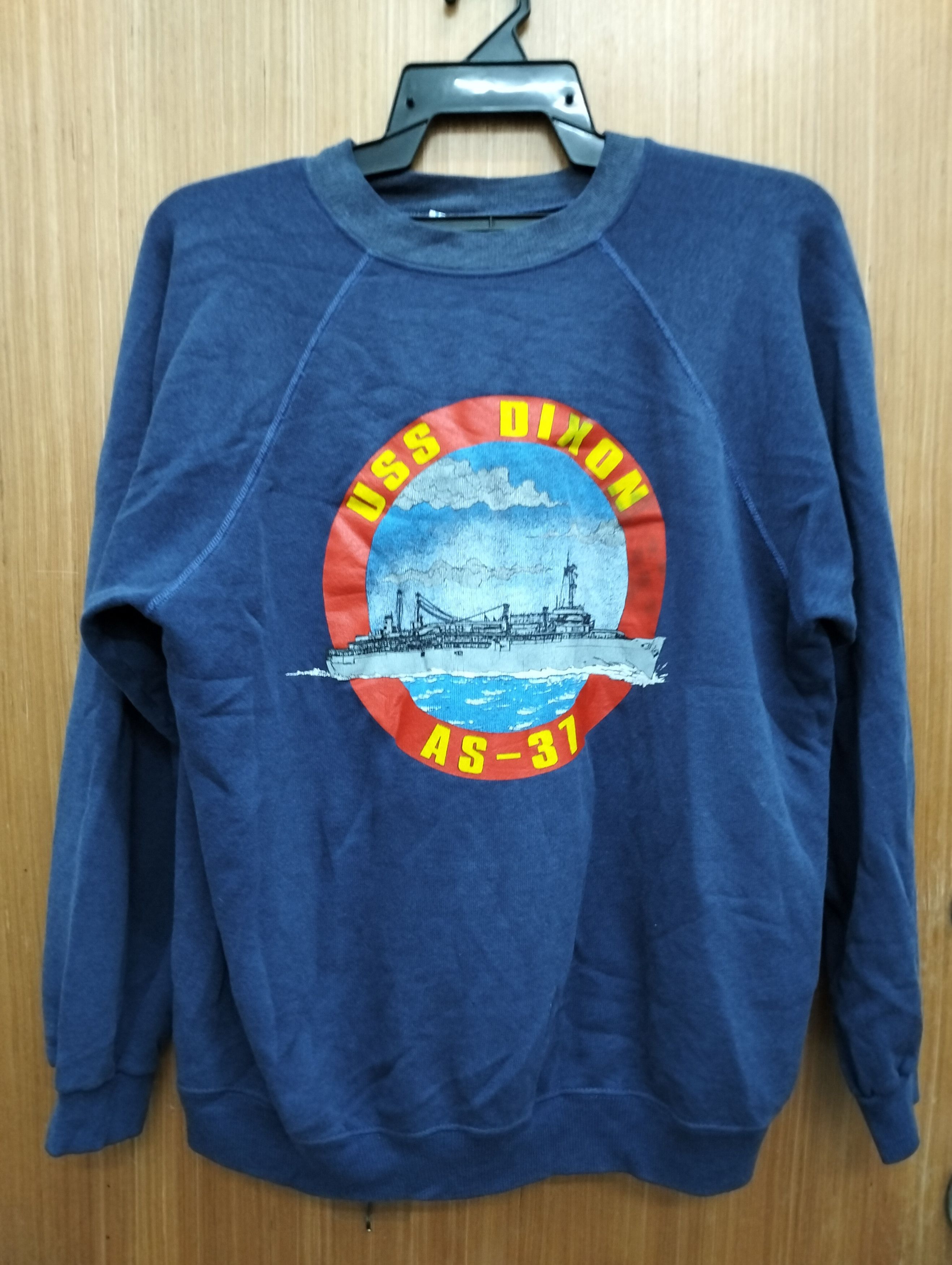 Vintage Vintage 80' Hanes USS NAVY BATTLESHIP sweatshirt Size US L / EU 52-54 / 3 - 1 Thumbnail