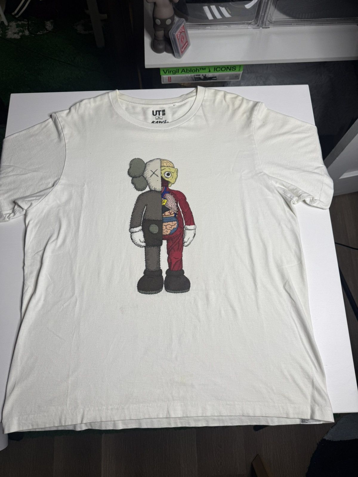 Kaws Kaws Anatomy Tee "White" [L] PREOWNED Size US L / EU 52-54 / 3 - 4 Thumbnail